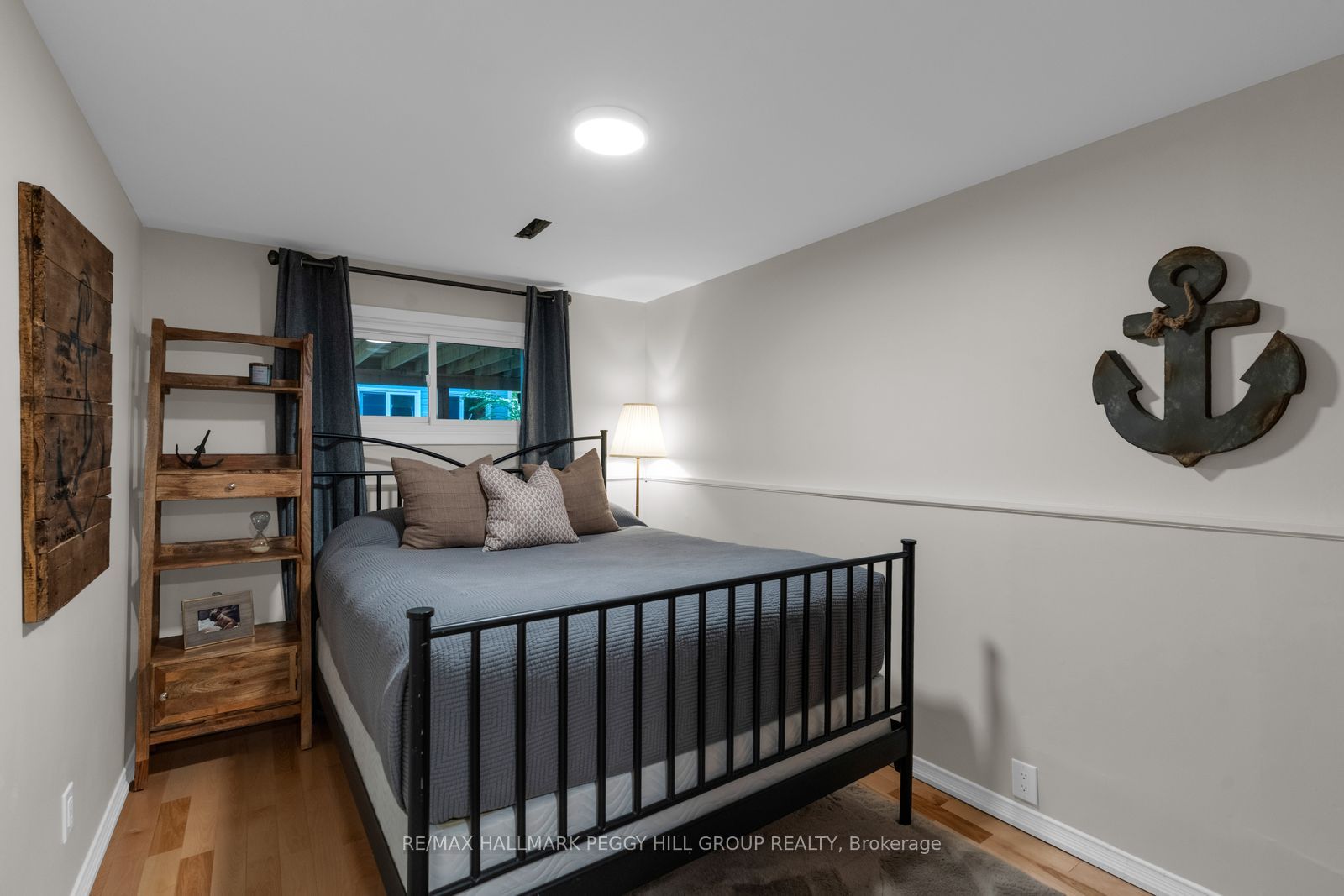 19 Austen Lane Property Photo 15