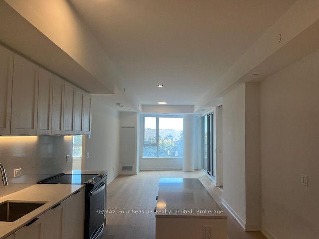 31 Huron Street 226 Property Photo 8