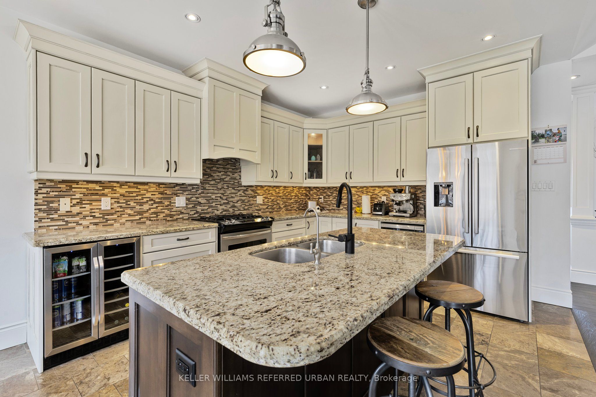 25 Heron Boulevard Property Photo 10