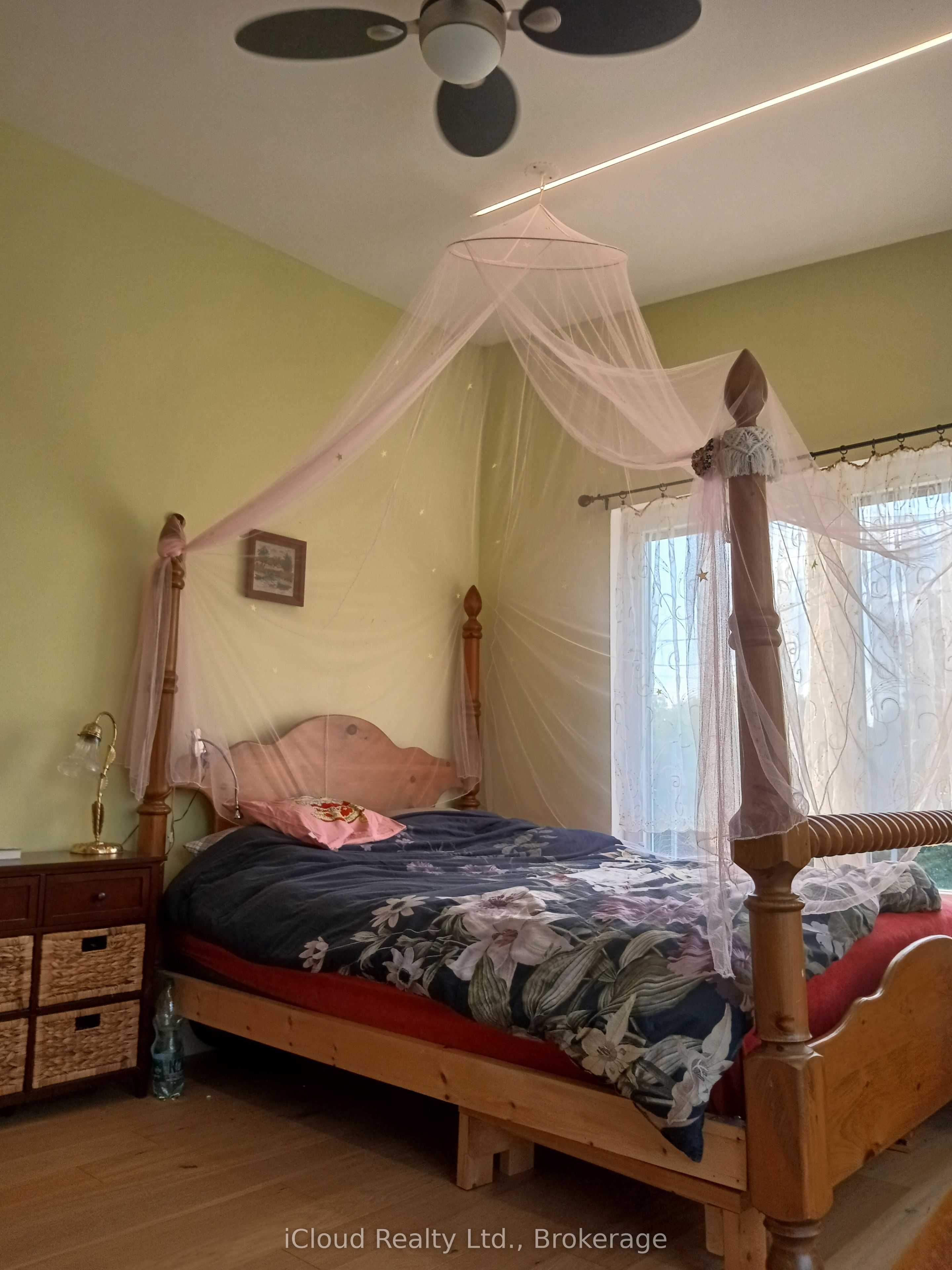 2216 Champlain Road Property Photo 36