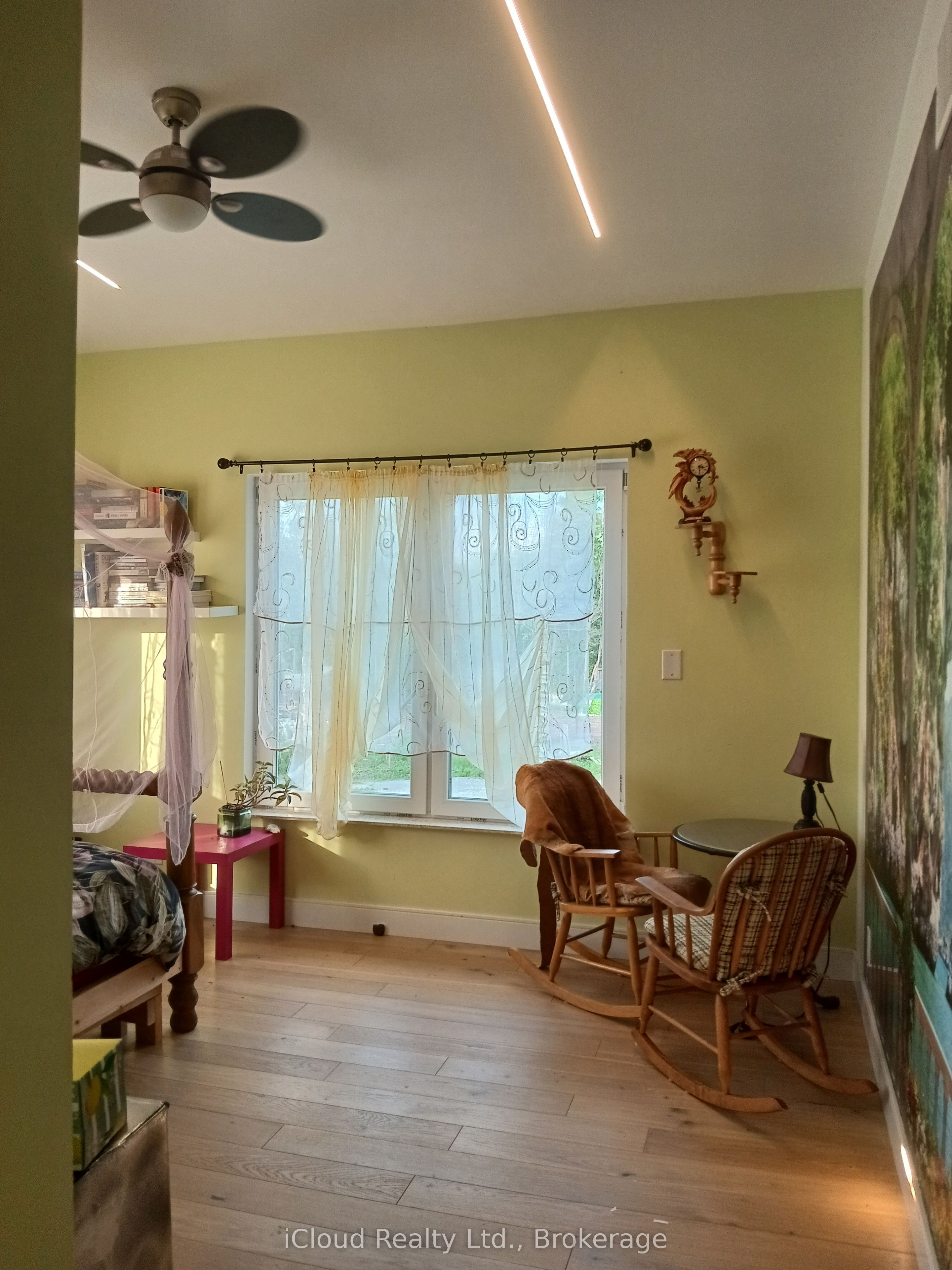 2216 Champlain Road Property Photo 37