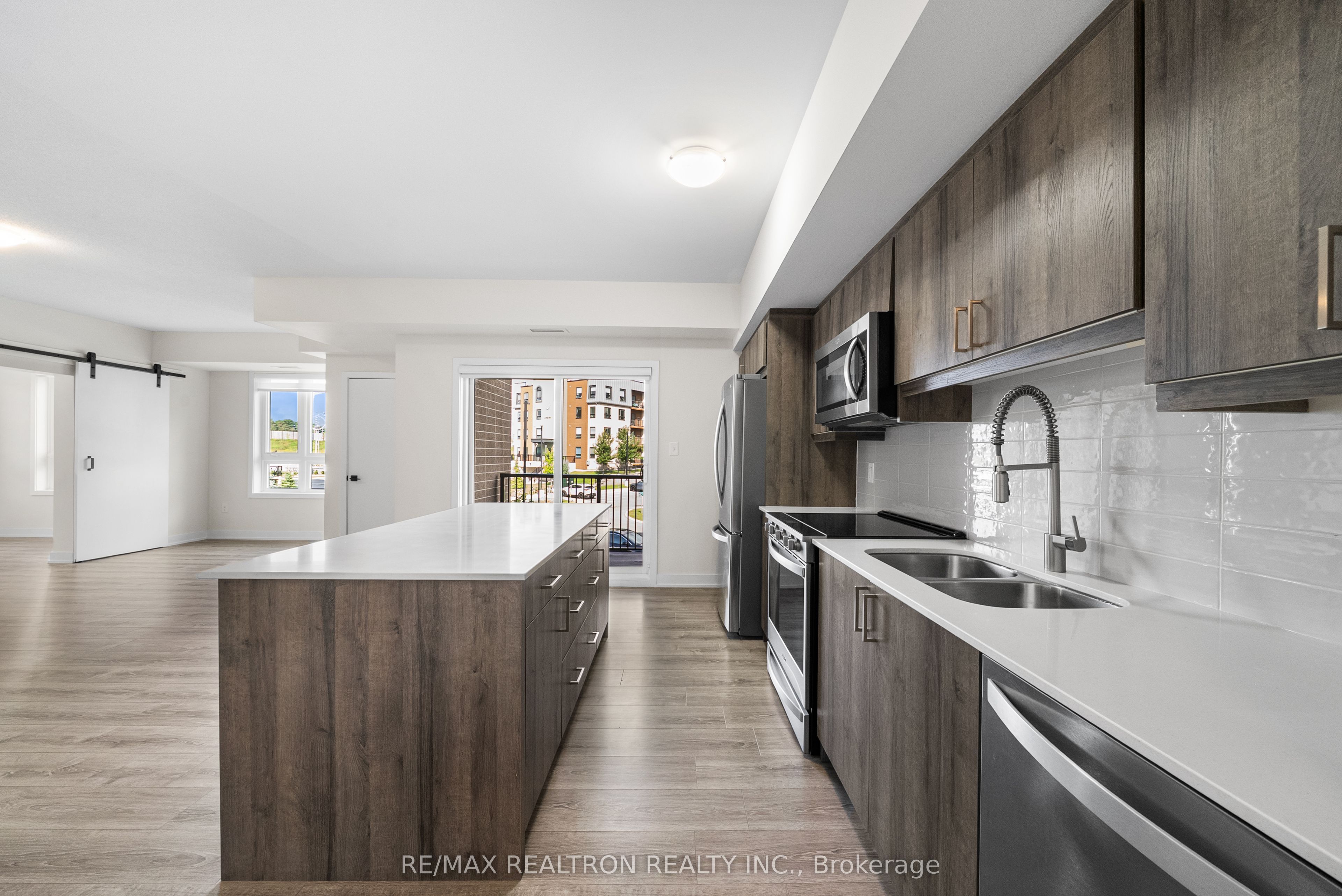 5 Chef Lane 213 Property Photo 4