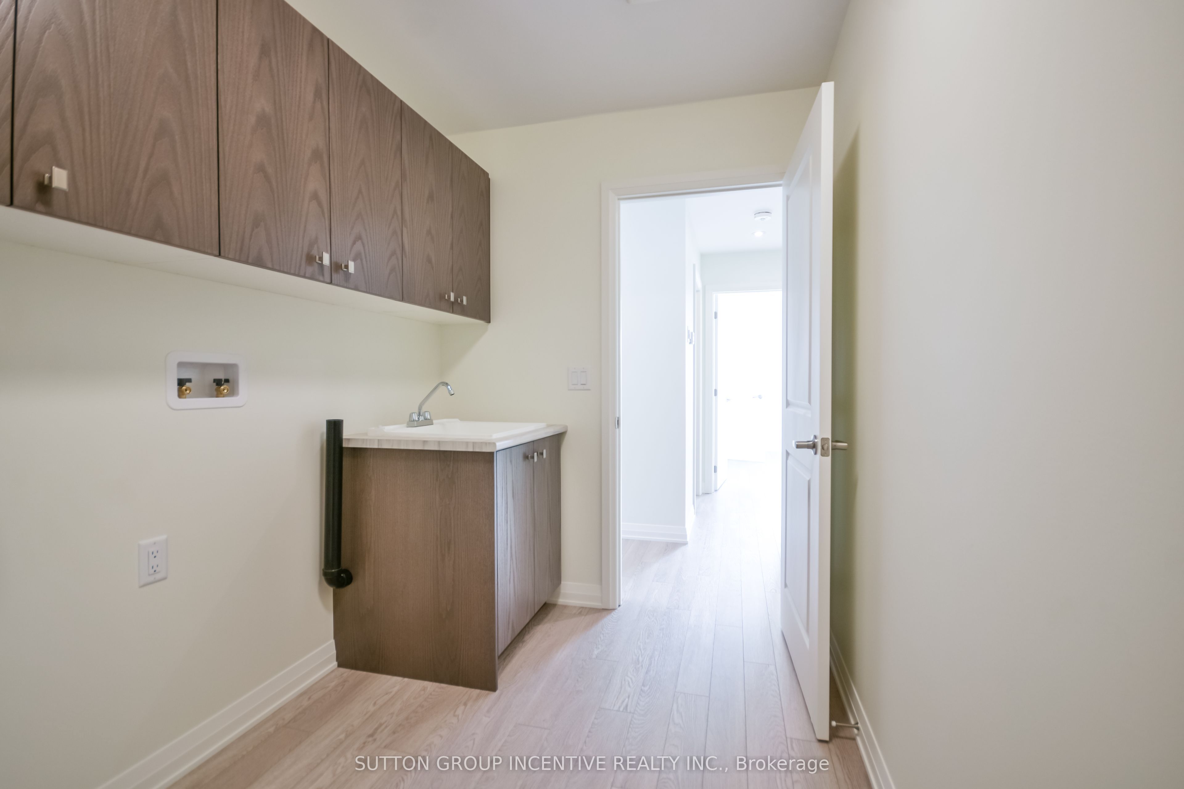 45 Harold Avenue Property Photo 23