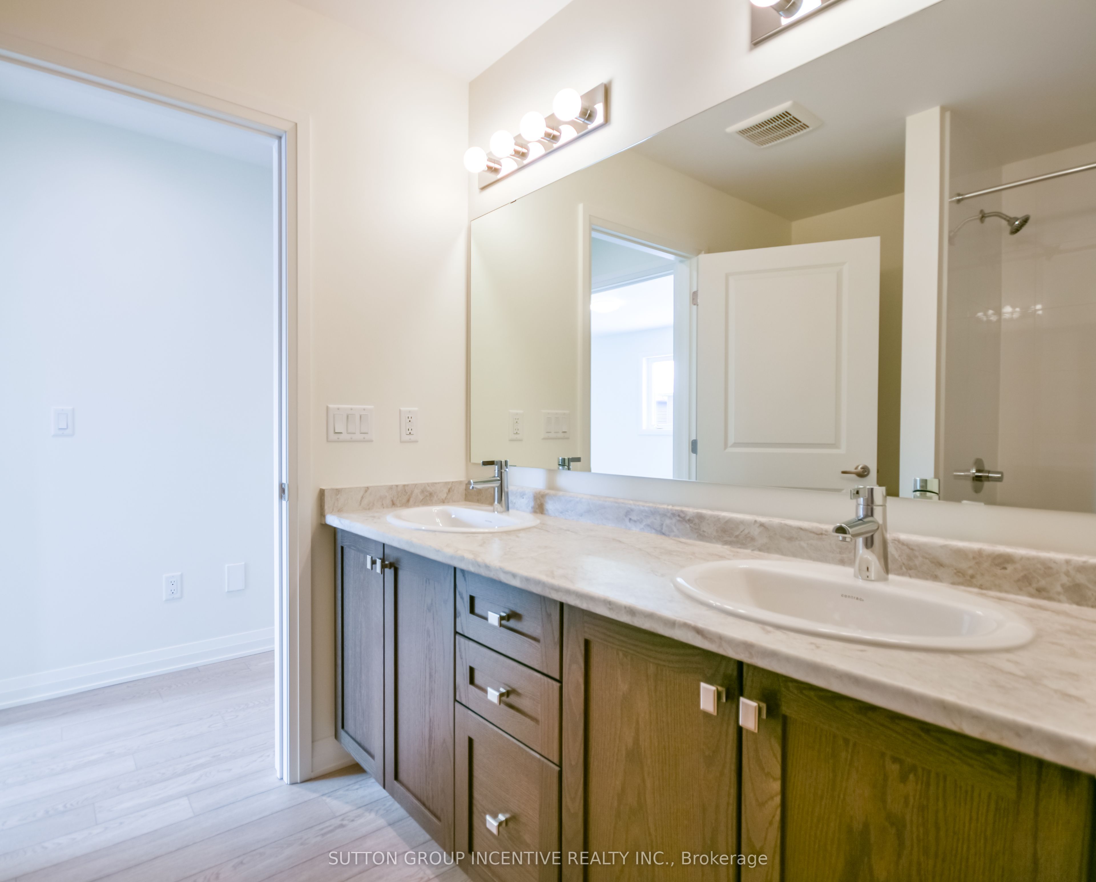 45 Harold Avenue Property Photo 30