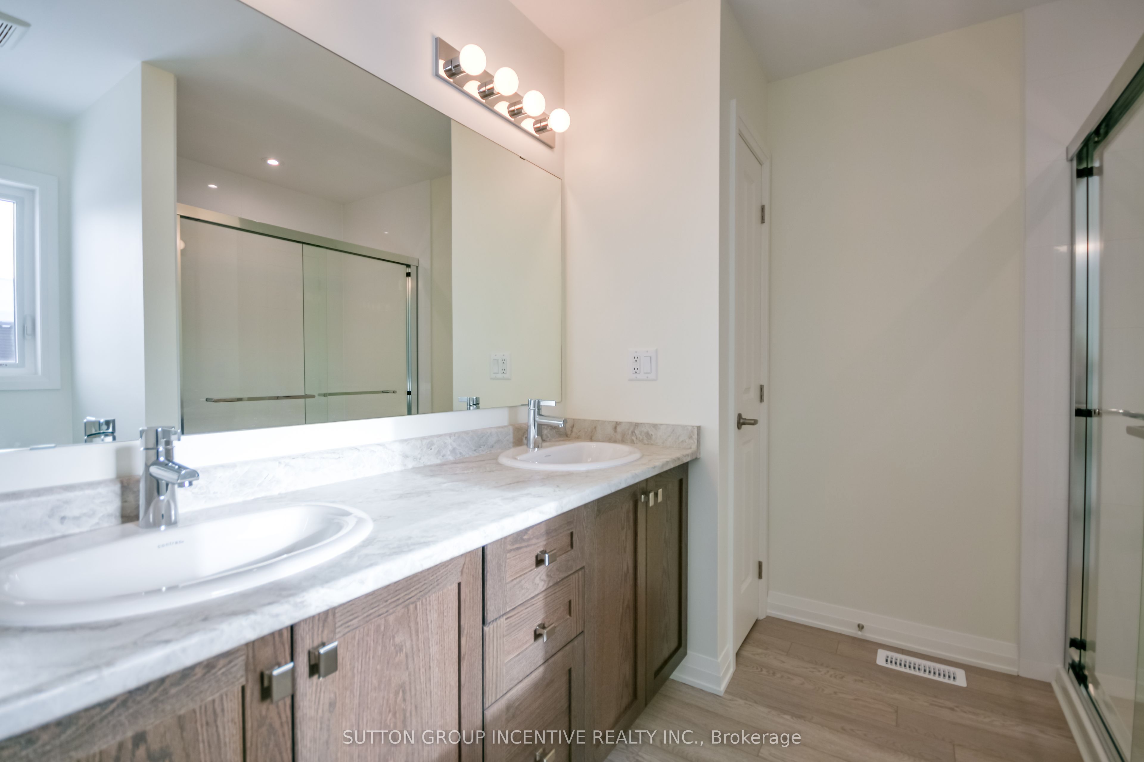 45 Harold Avenue Property Photo 36