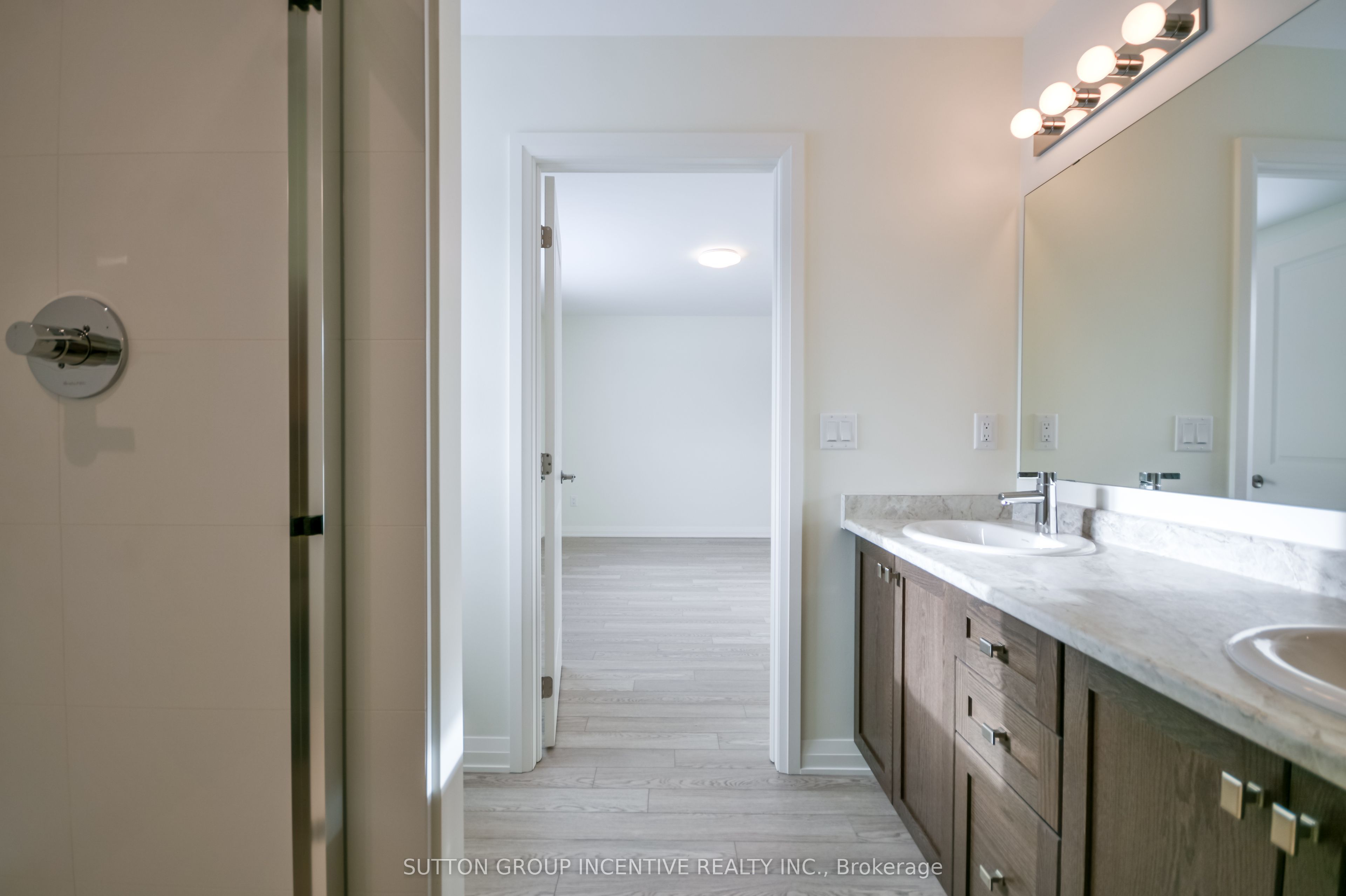 45 Harold Avenue Property Photo 38