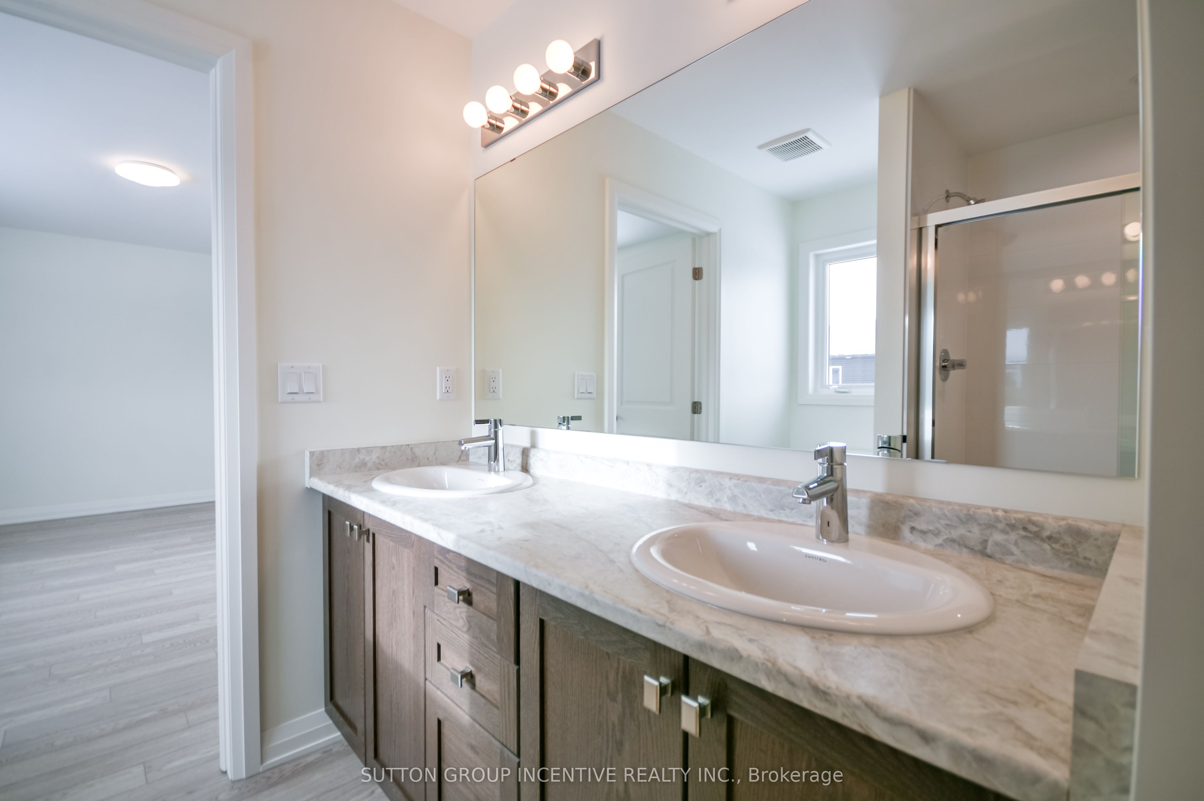 45 Harold Avenue Property Photo 39