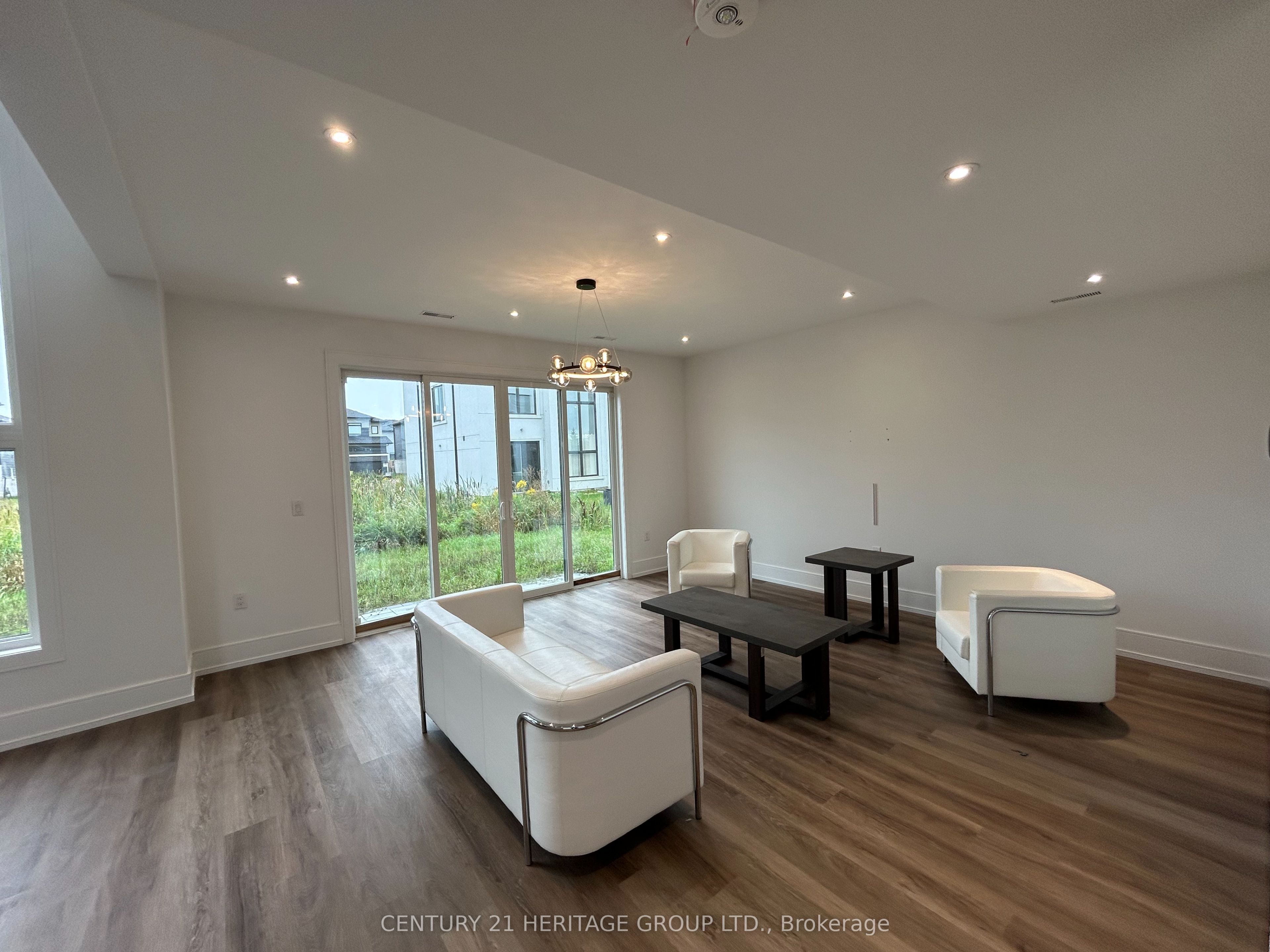 3714 Quayside Drive Property Photo 9