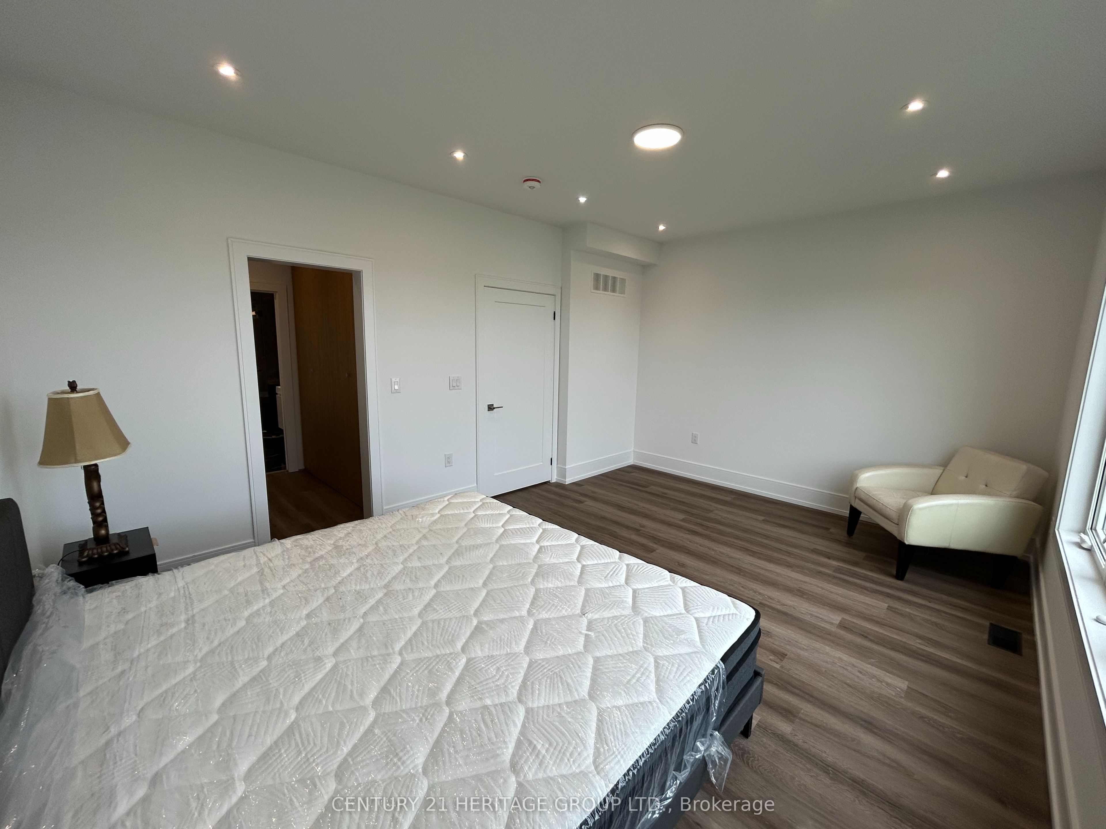 3714 Quayside Drive Property Photo 16