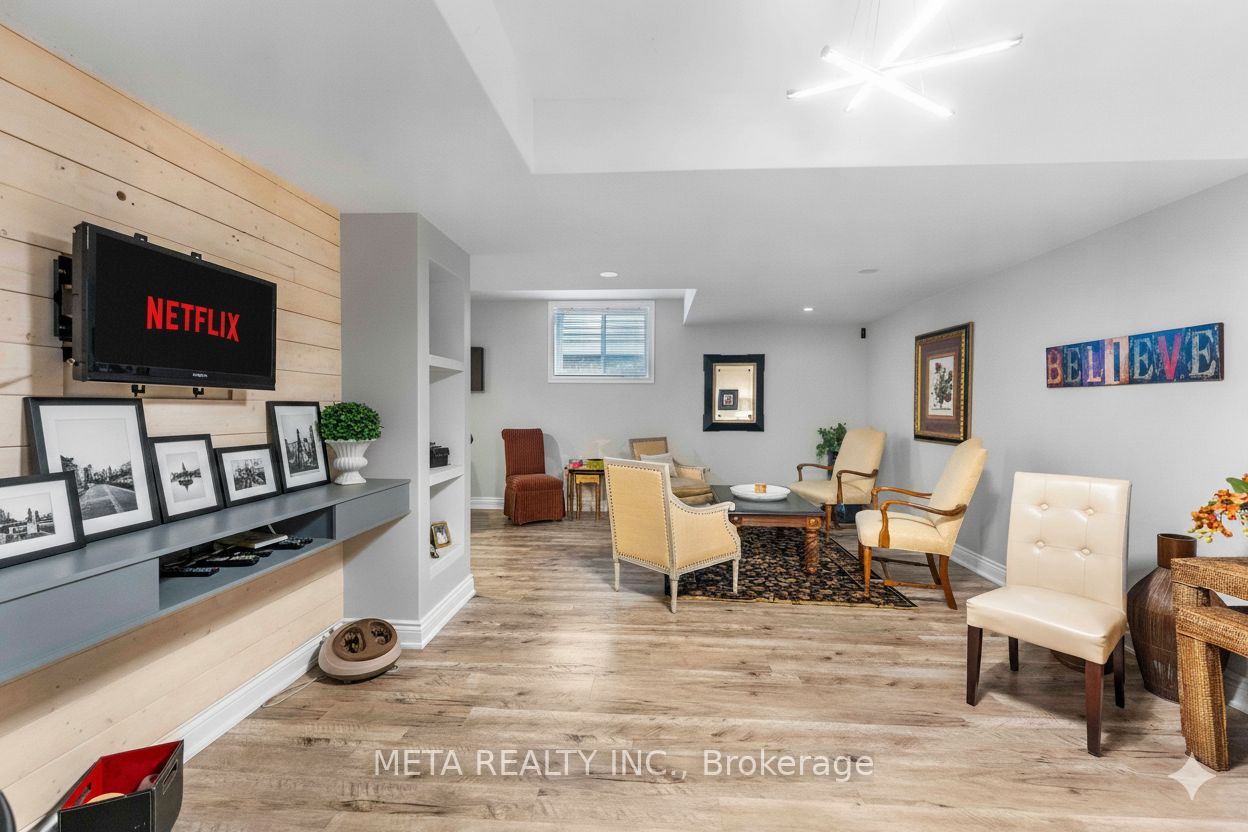 18 Hughes Street Property Photo 7