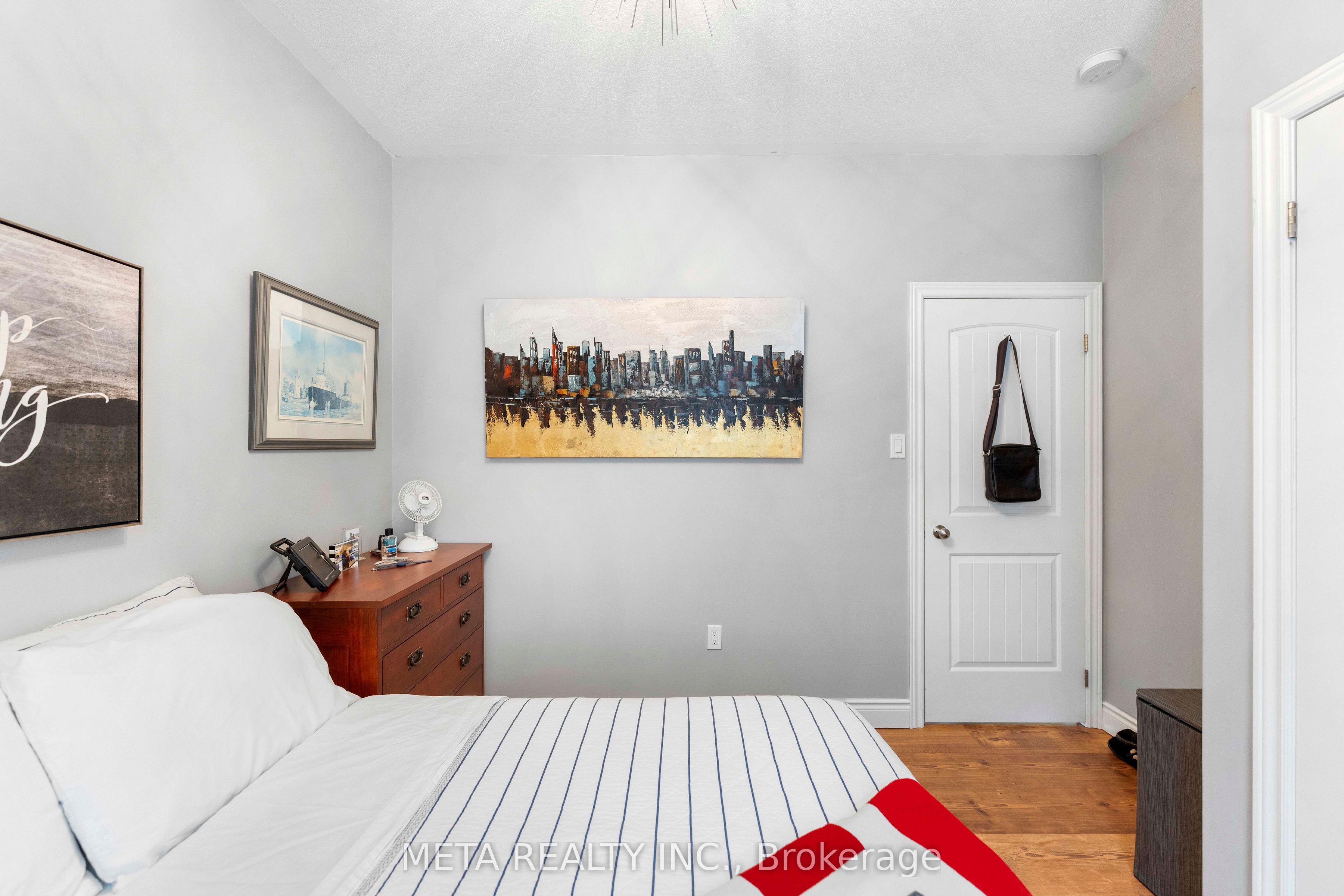18 Hughes Street Property Photo 14