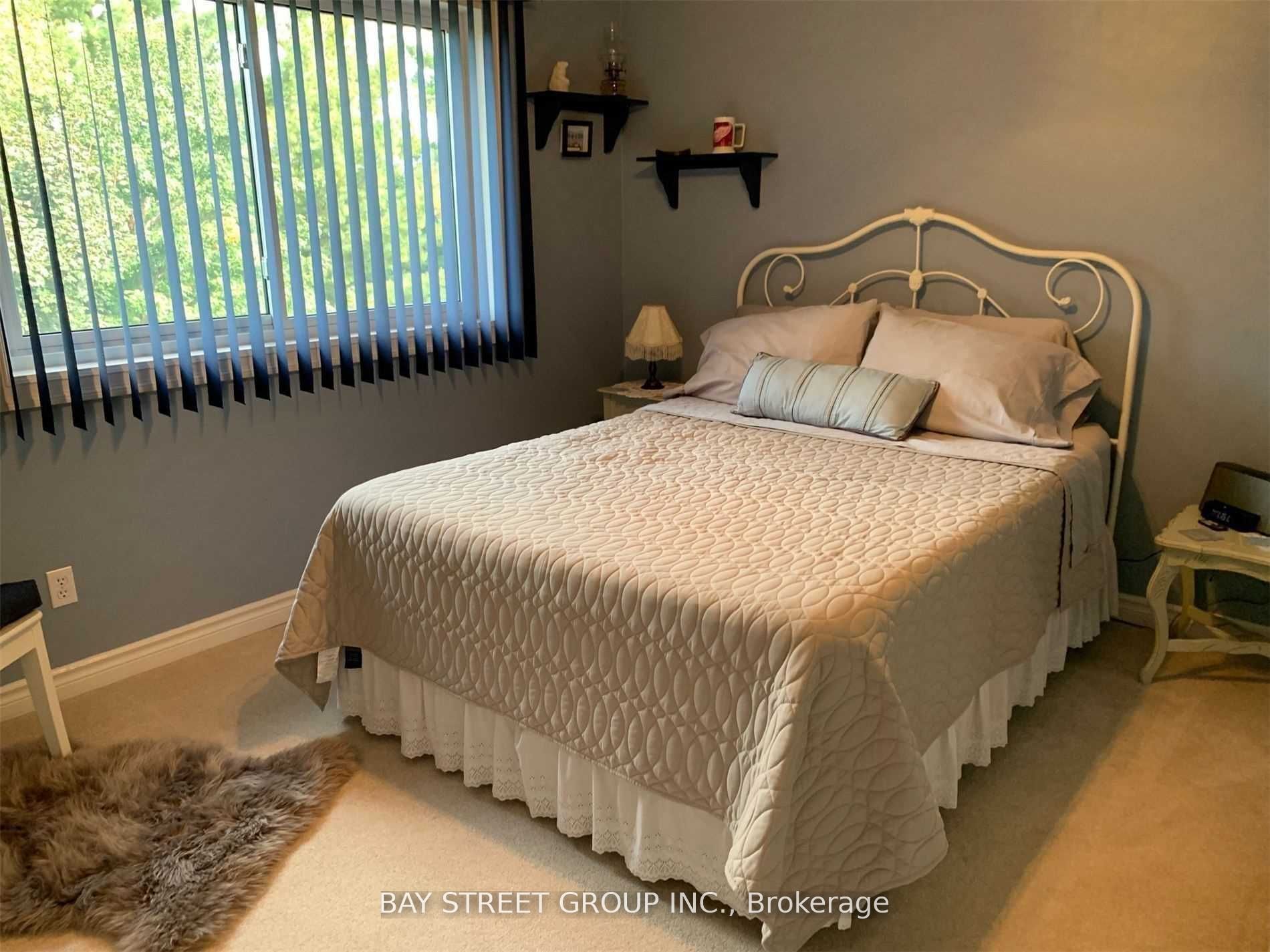 76 Mayfair Drive Property Photo 15