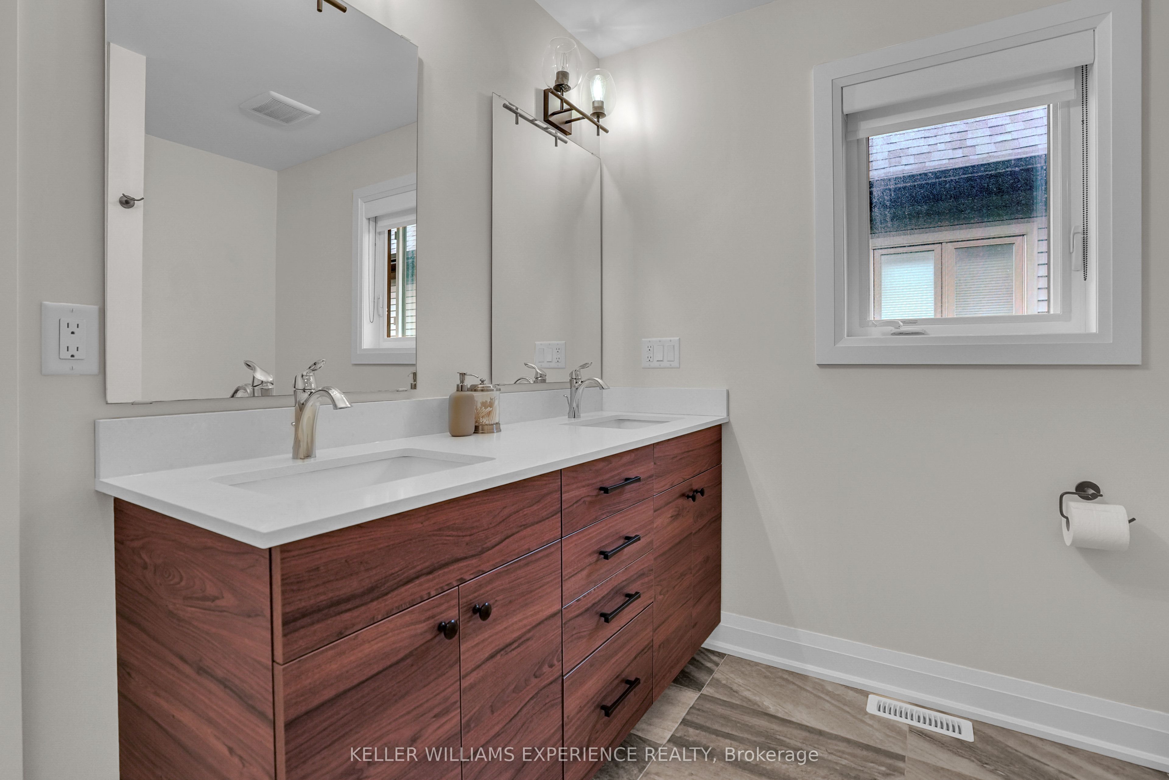 86 Clapperton Street Property Photo 22