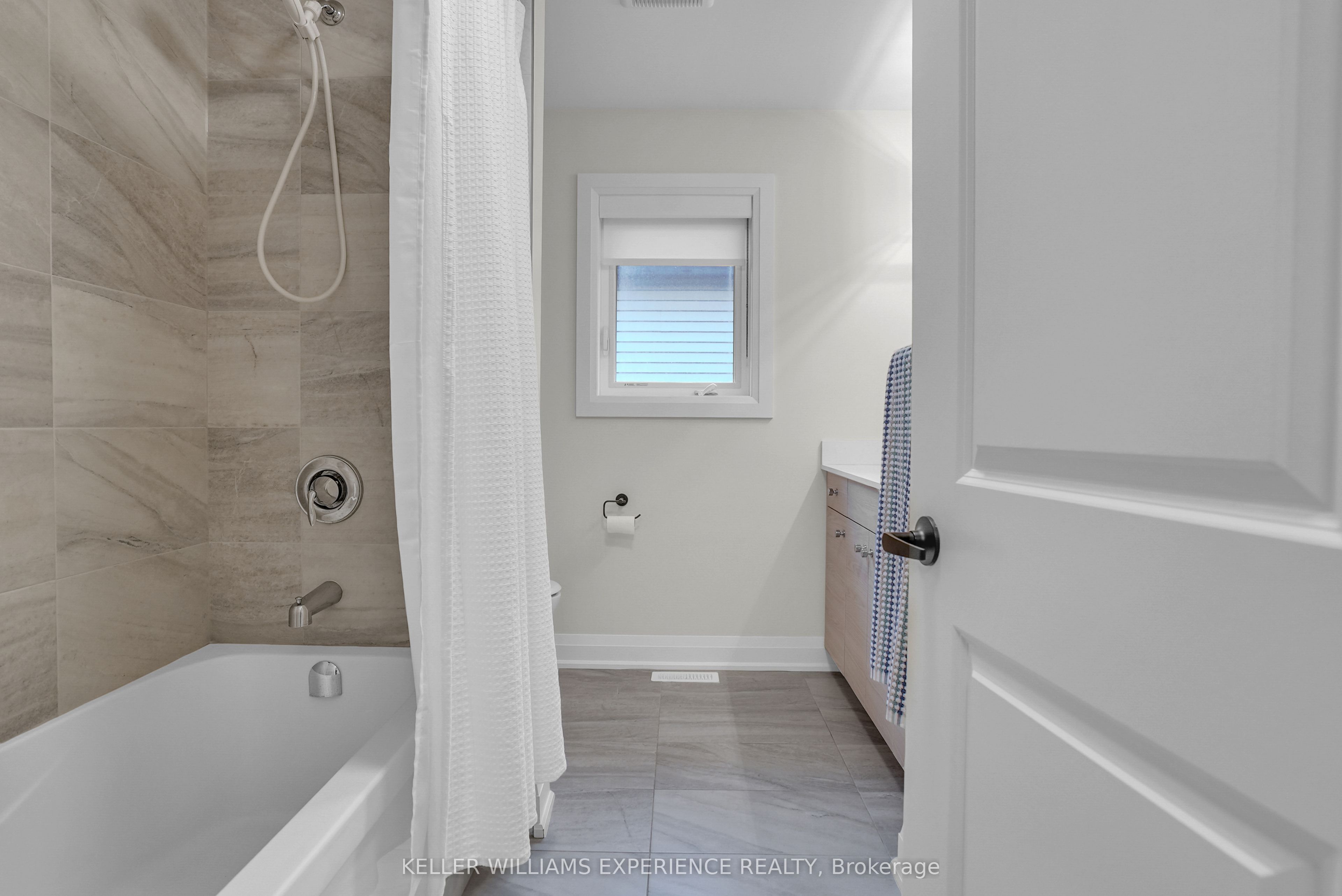 86 Clapperton Street Property Photo 28
