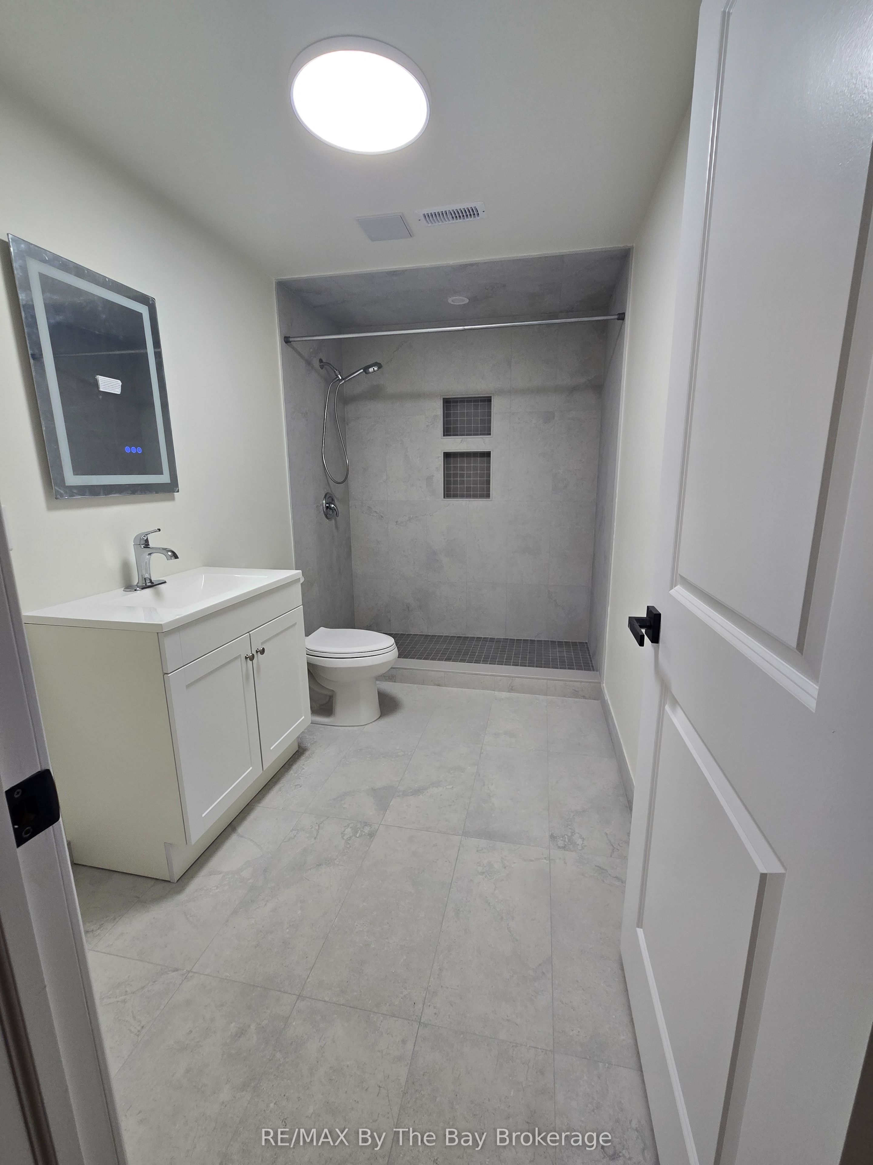 40 Rosanne Drive Property Photo 10