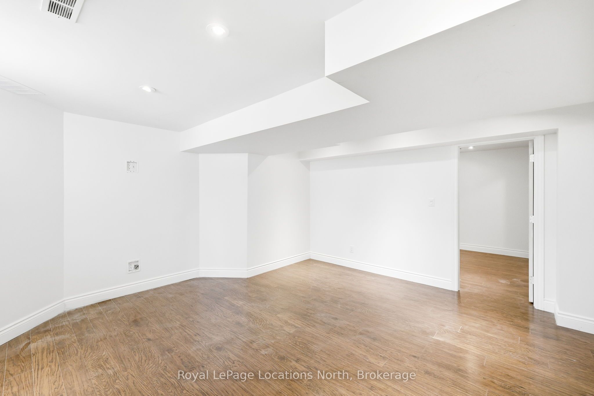 15 Clark Street Property Photo 32