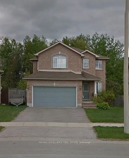 35 Mckenzie Crescent Property Photo 1