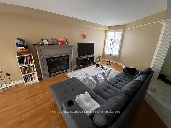 35 Mckenzie Crescent Property Photo 2