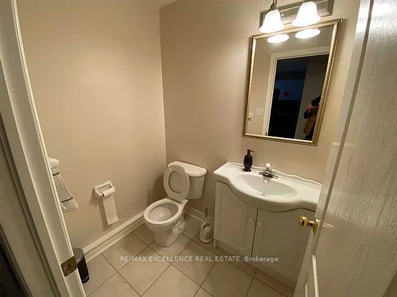 35 Mckenzie Crescent Property Photo 6