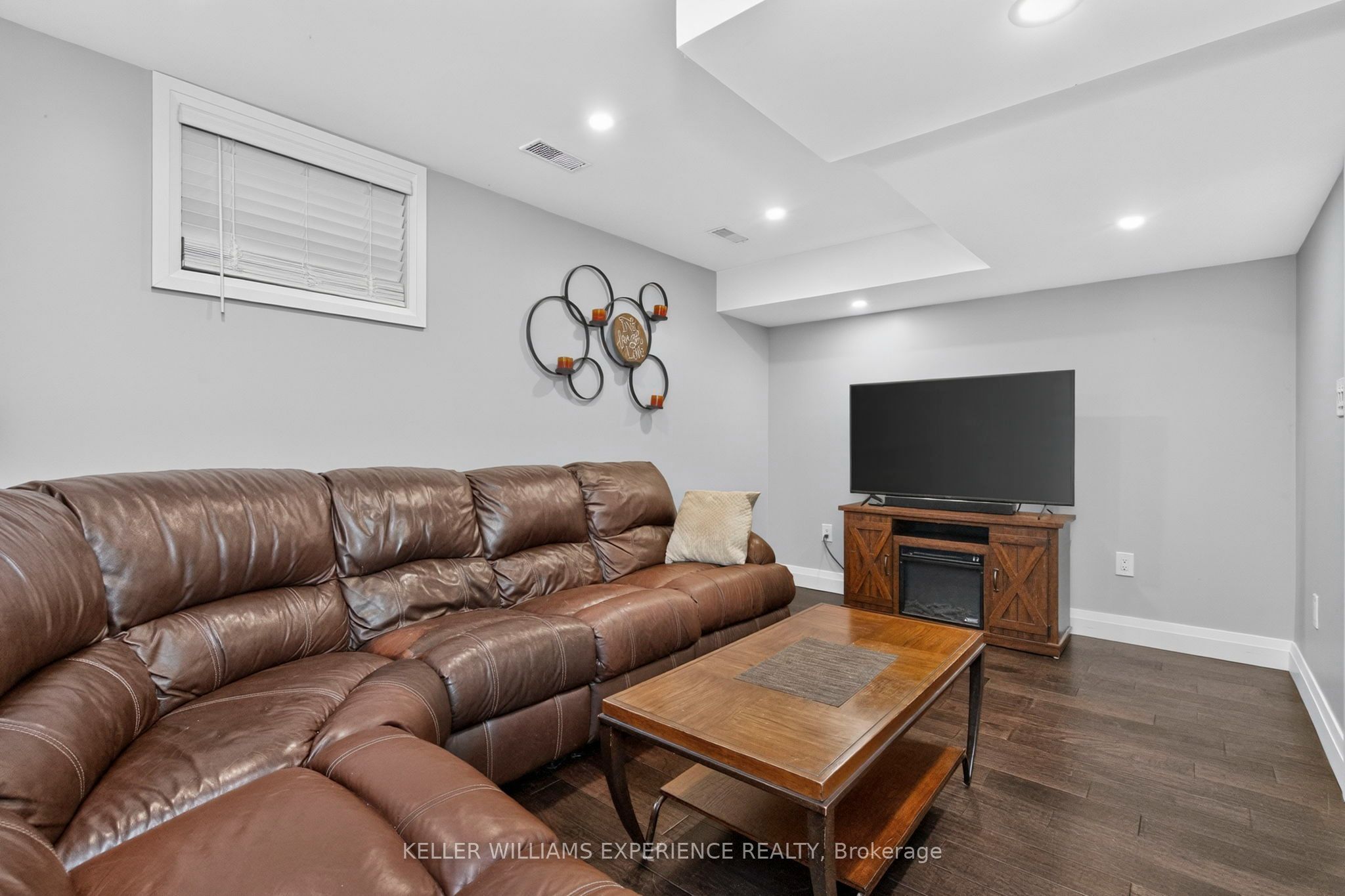 38 Kenwell Crescent 9 Property Photo 26