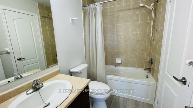 140 Sydenham Wells Road Property Photo 13