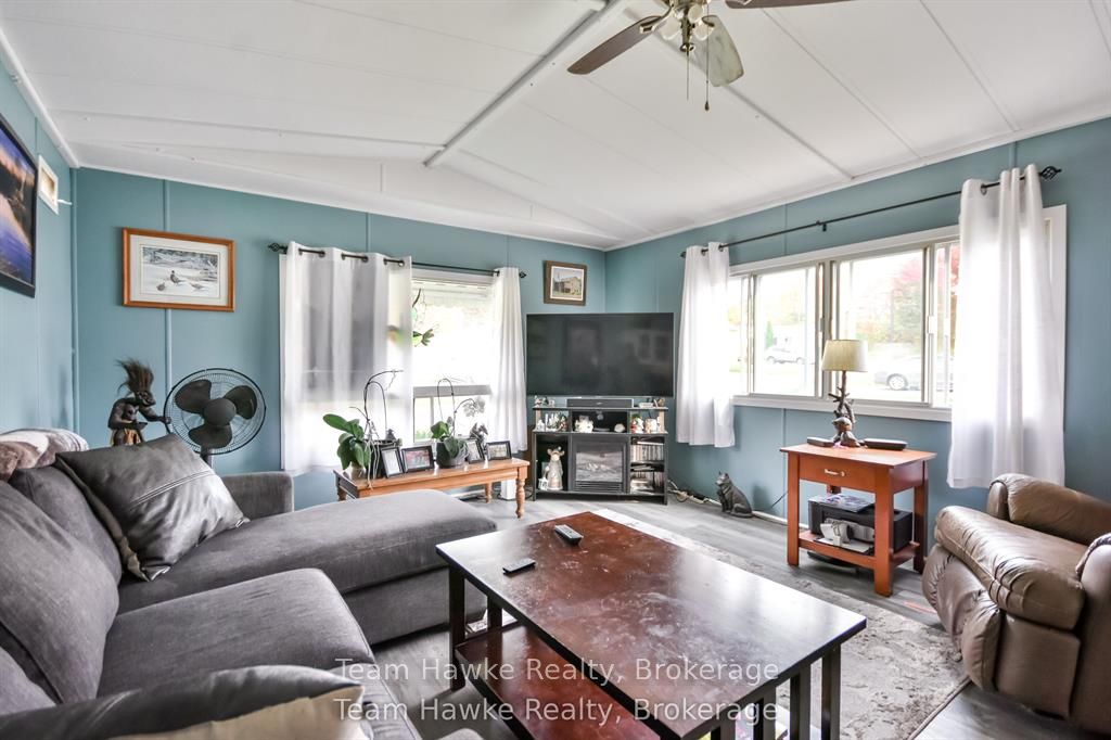 48 Northland Drive Property Photo 8