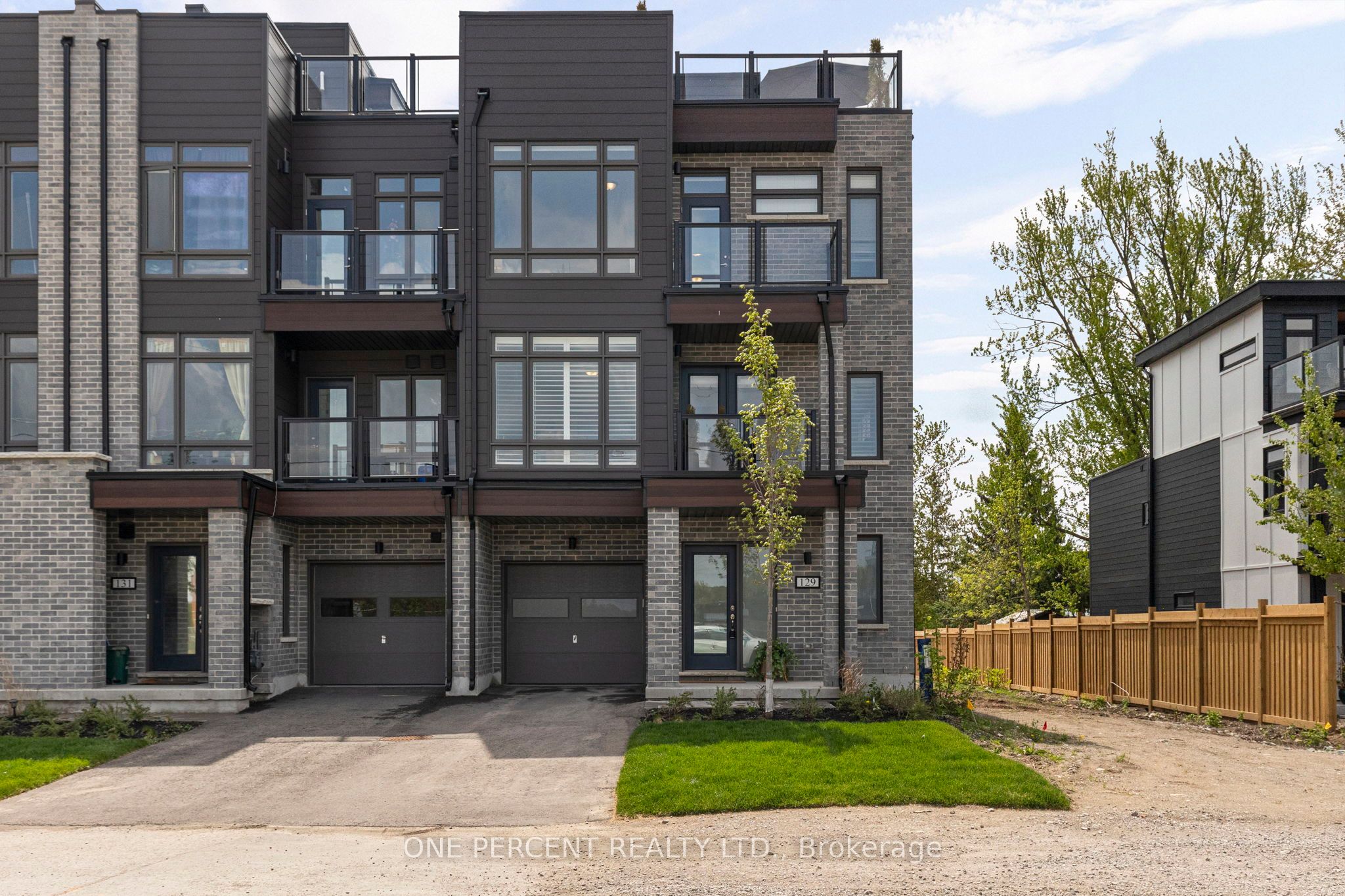 129 Colborne Street E Property Photo 1