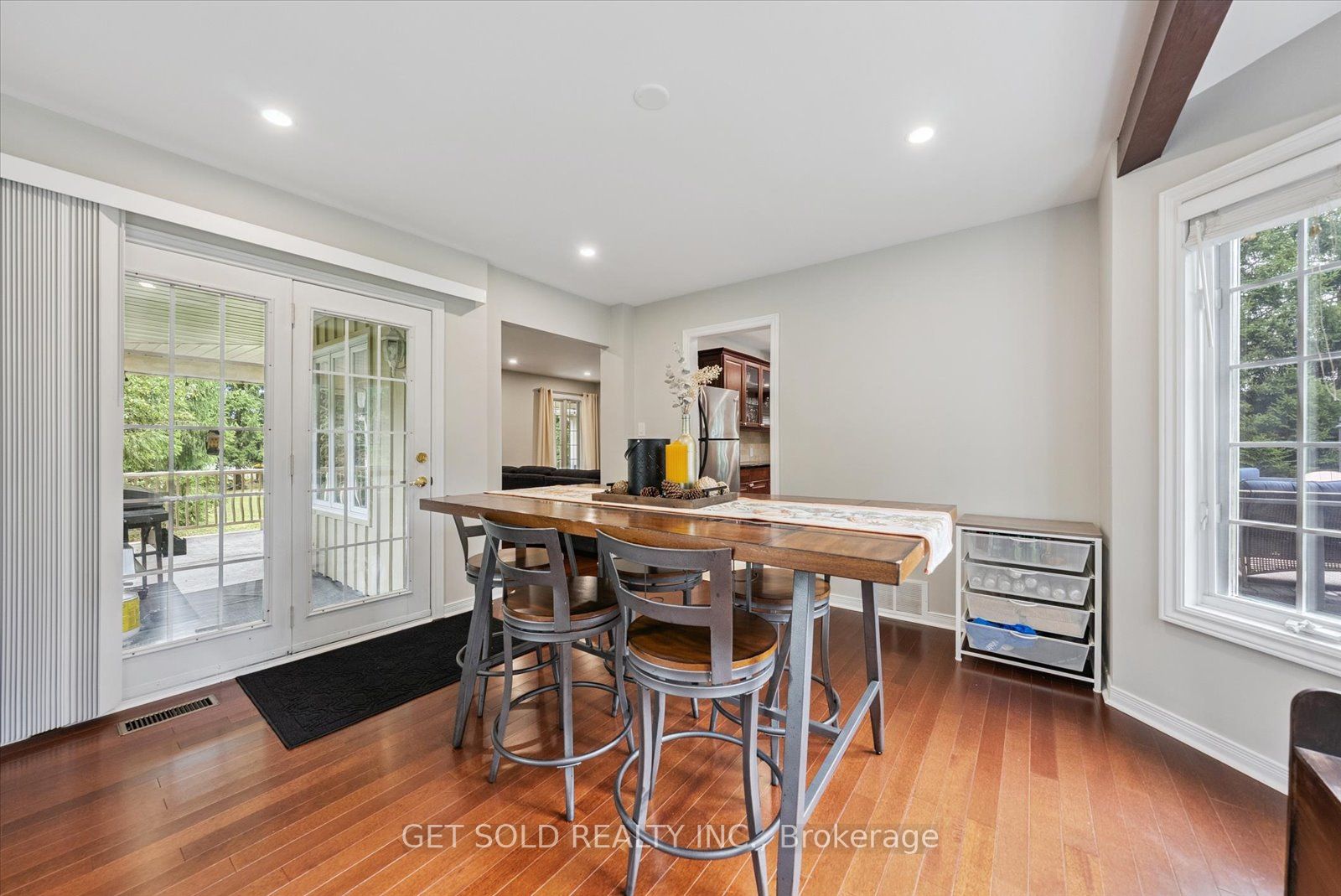 77 Simcoe Road Property Photo 8