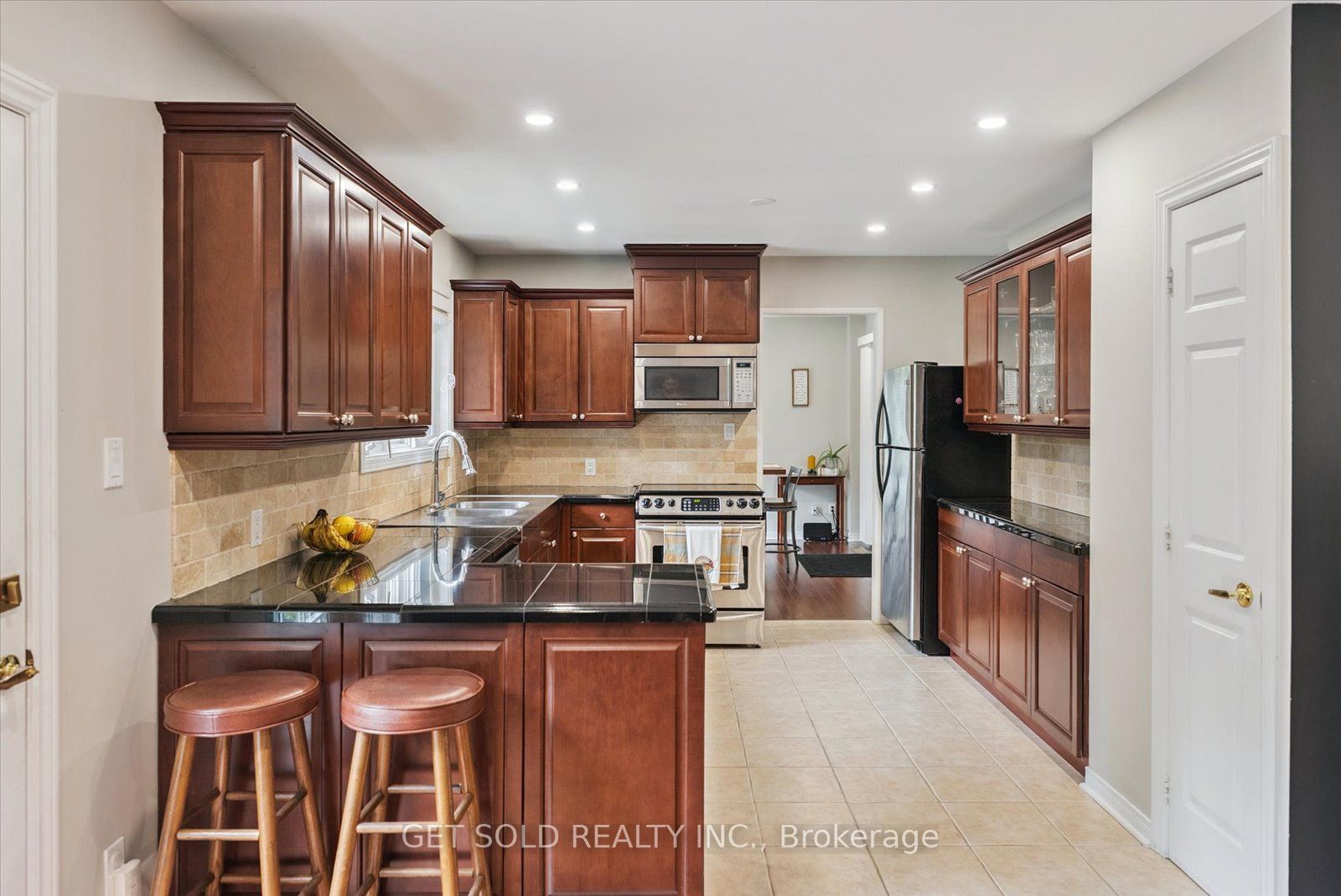 77 Simcoe Road Property Photo 10
