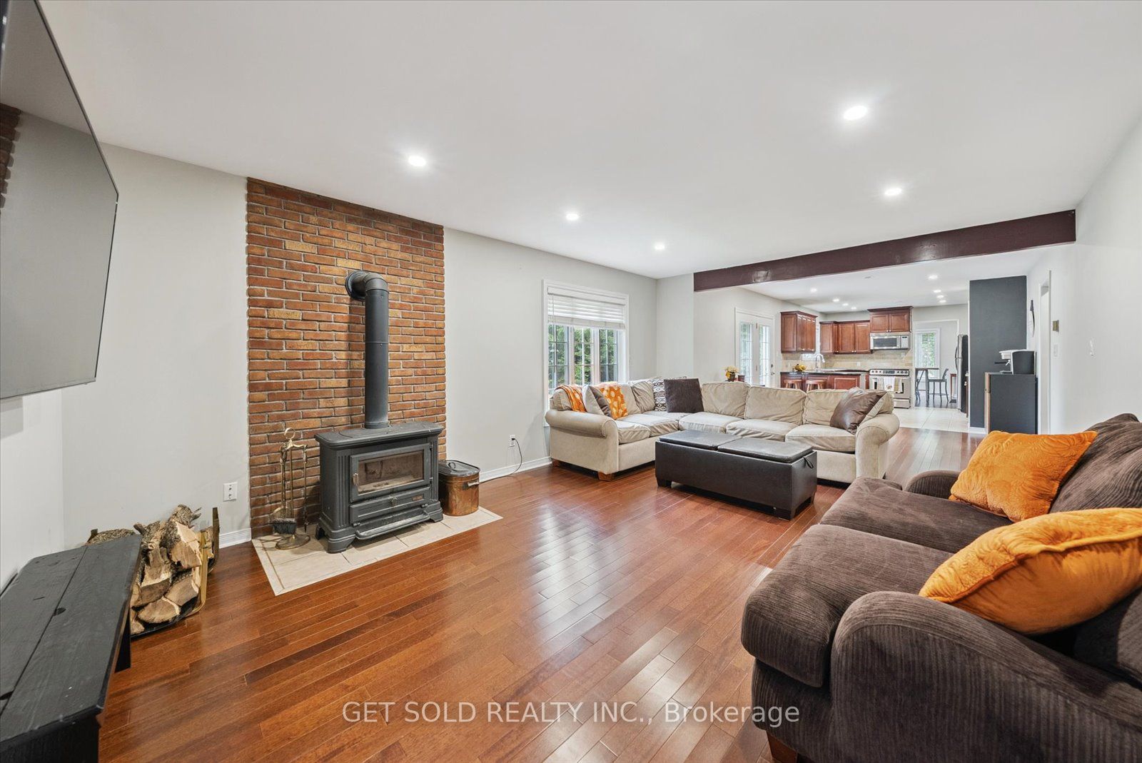 77 Simcoe Road Property Photo 14