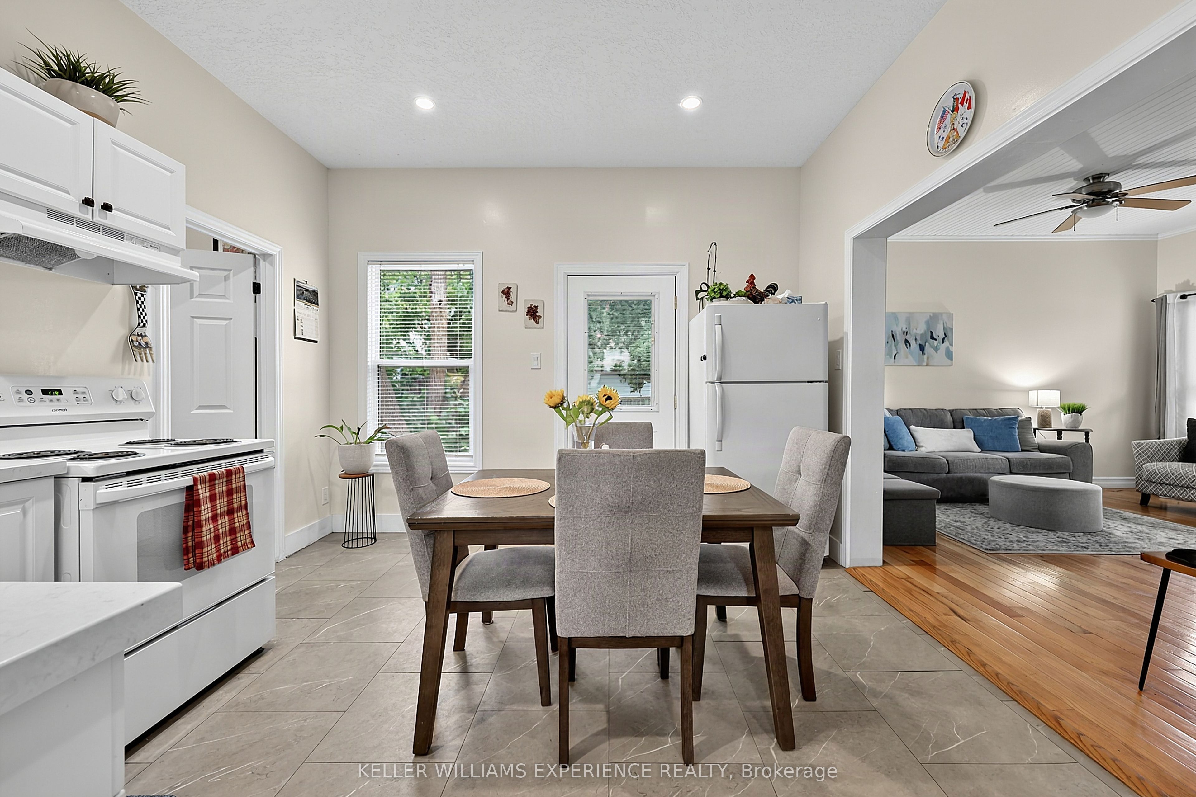 19 Centre Street Property Photo 9