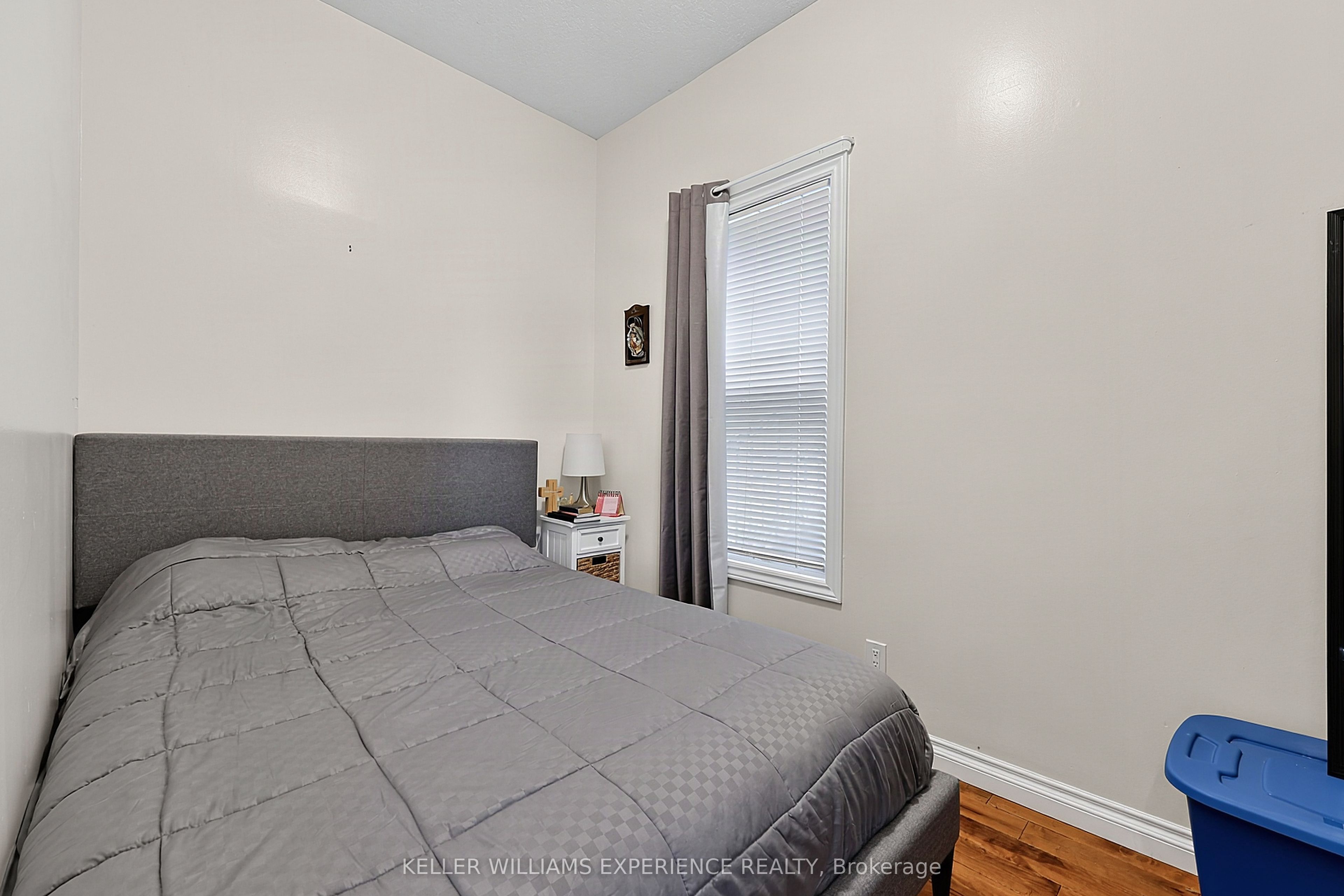 19 Centre Street Property Photo 11