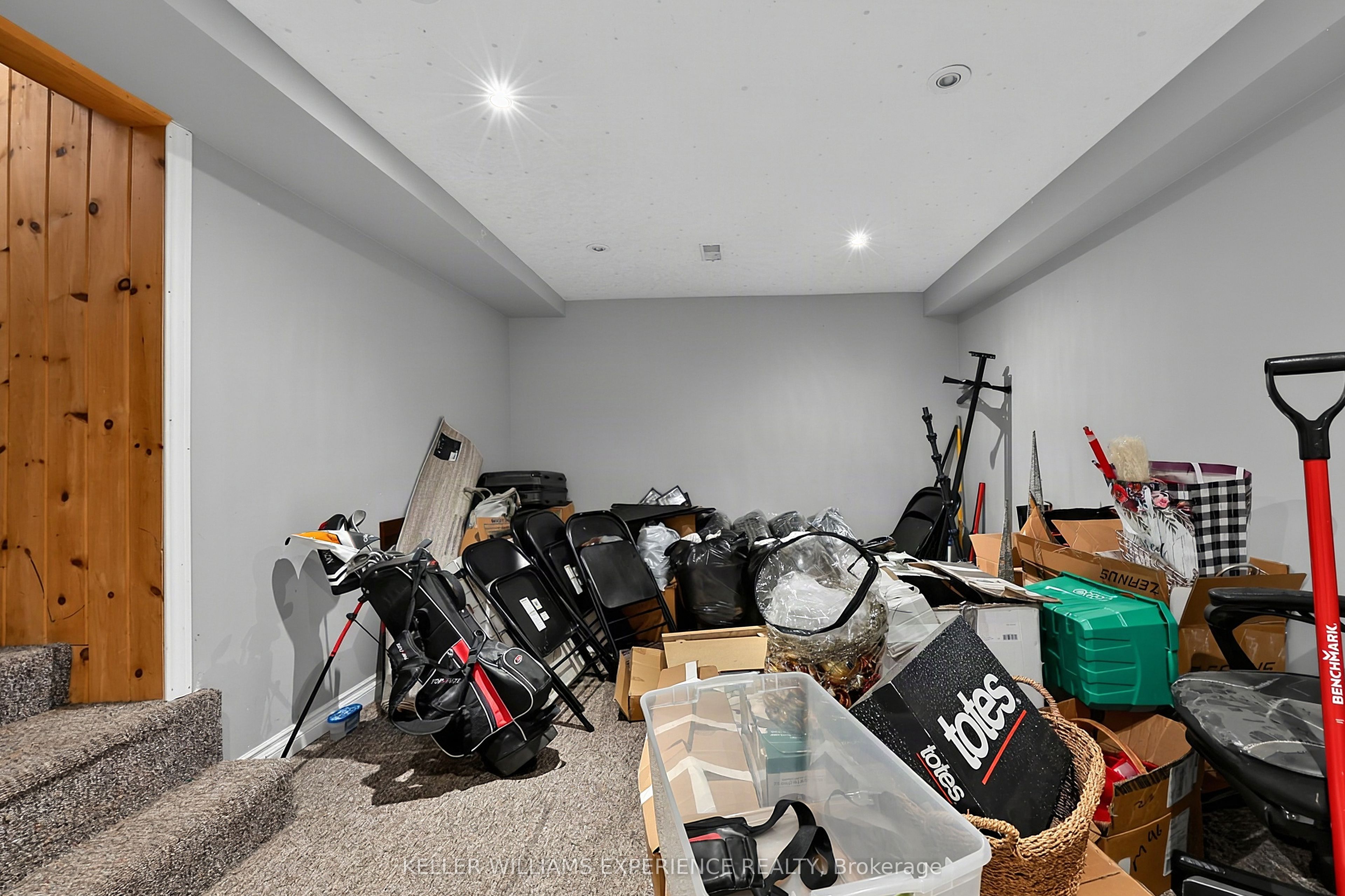 19 Centre Street Property Photo 14