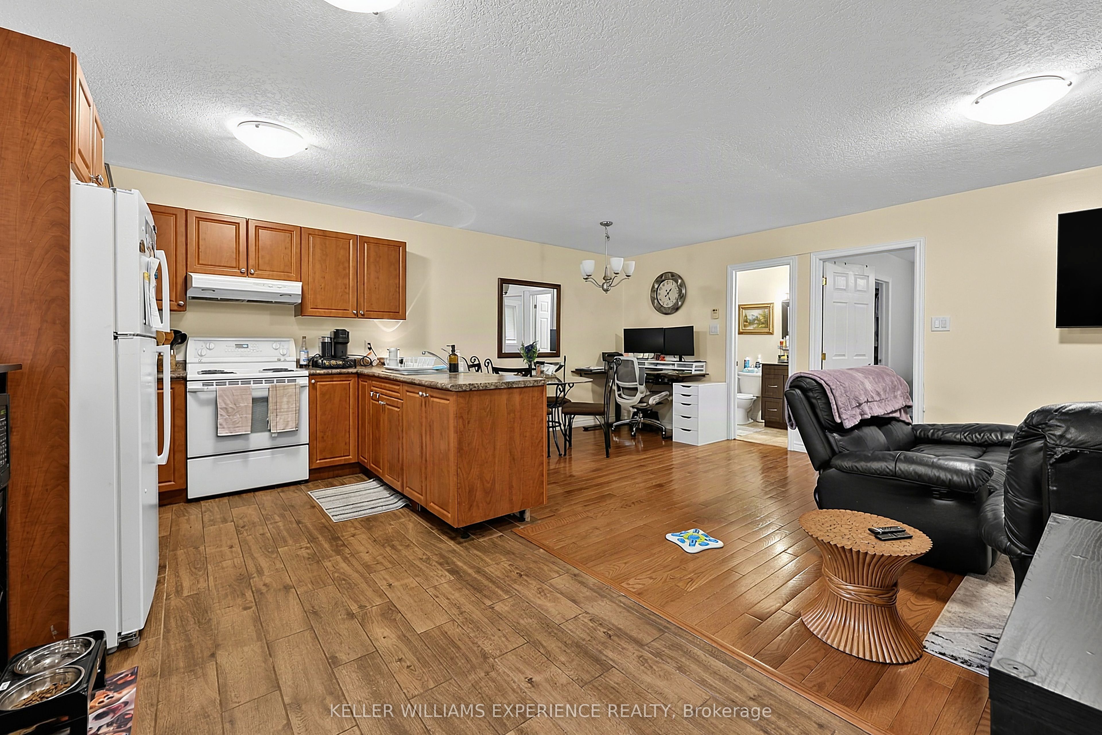 19 Centre Street Property Photo 21