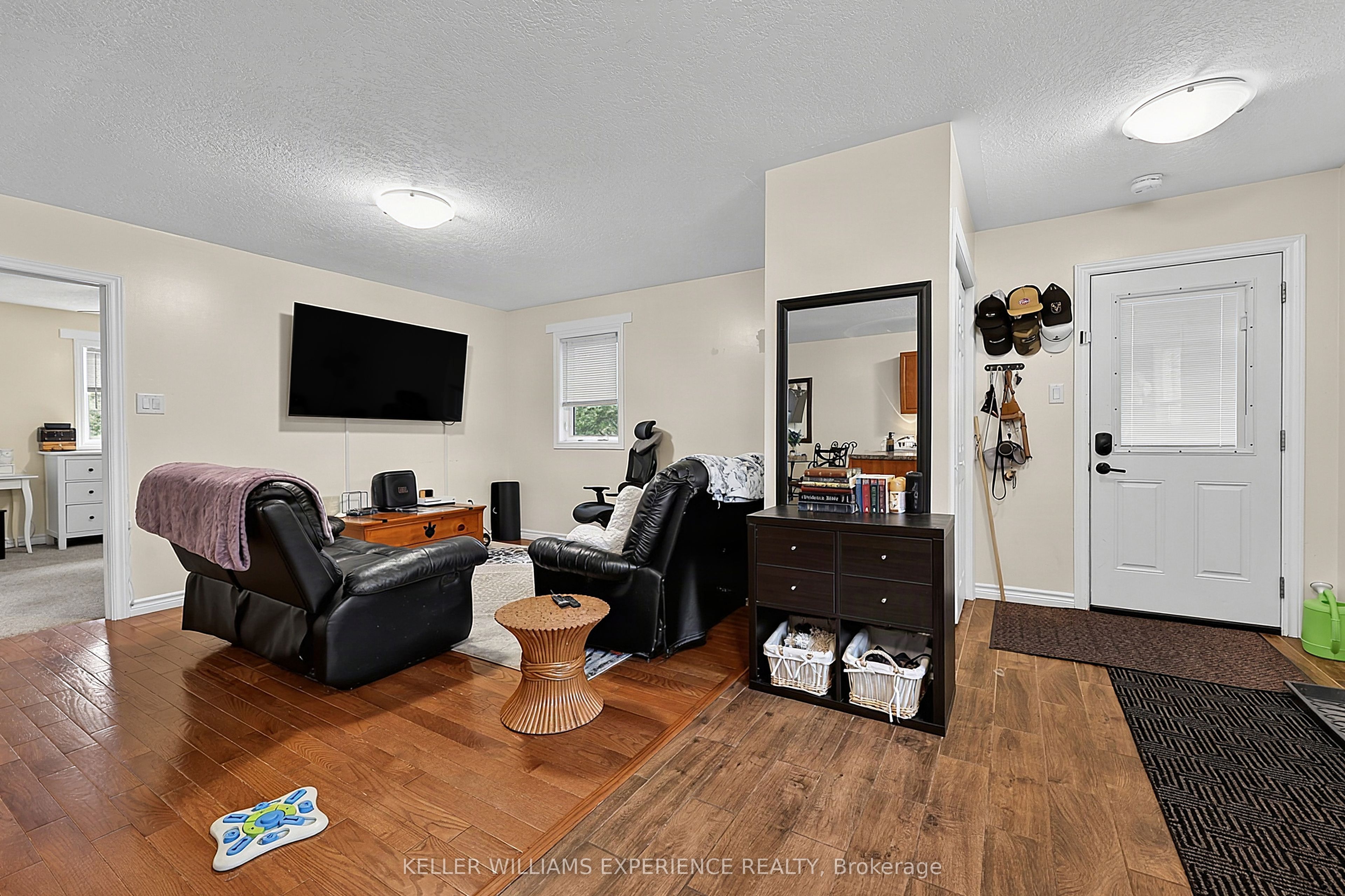 19 Centre Street Property Photo 22