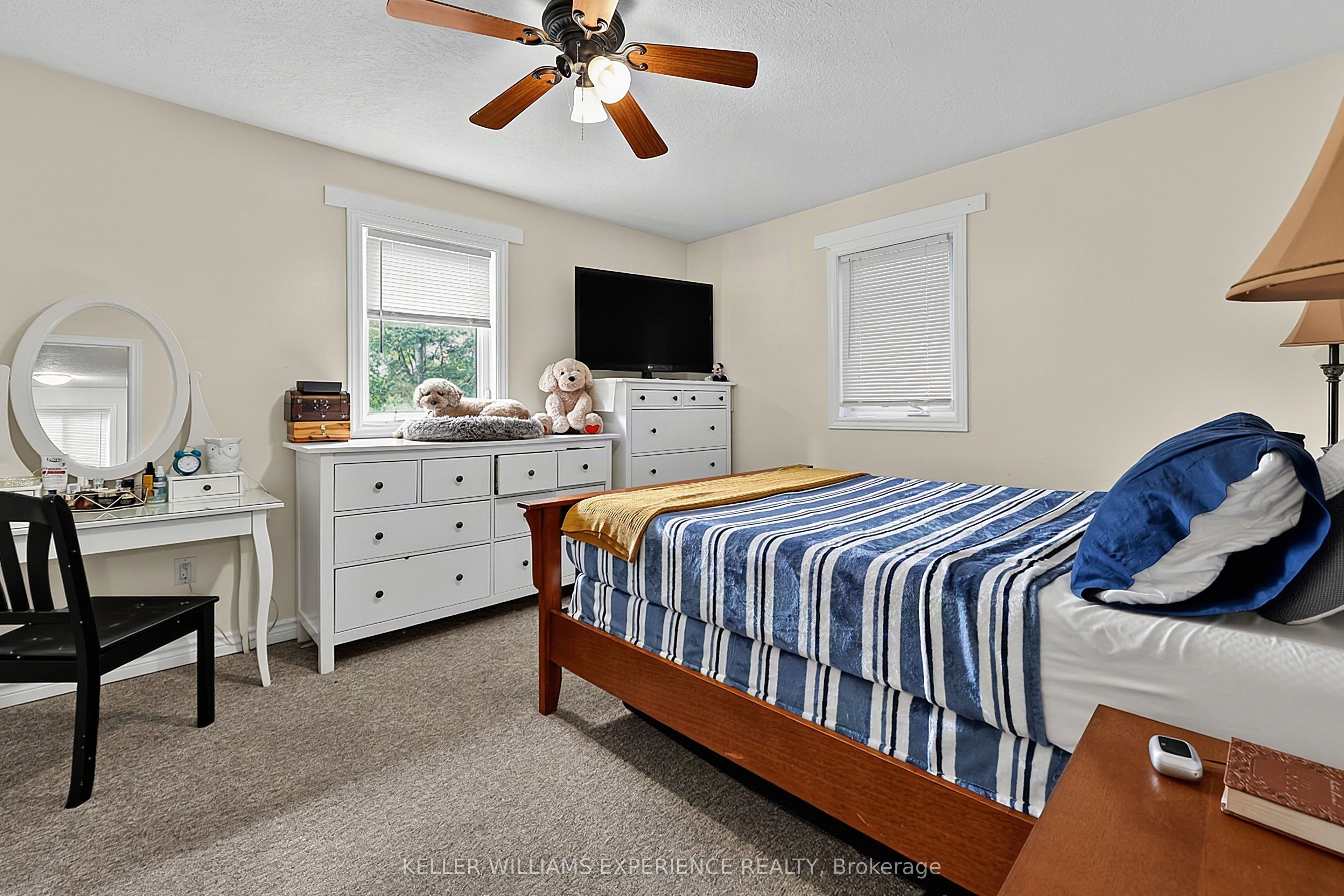 19 Centre Street Property Photo 26