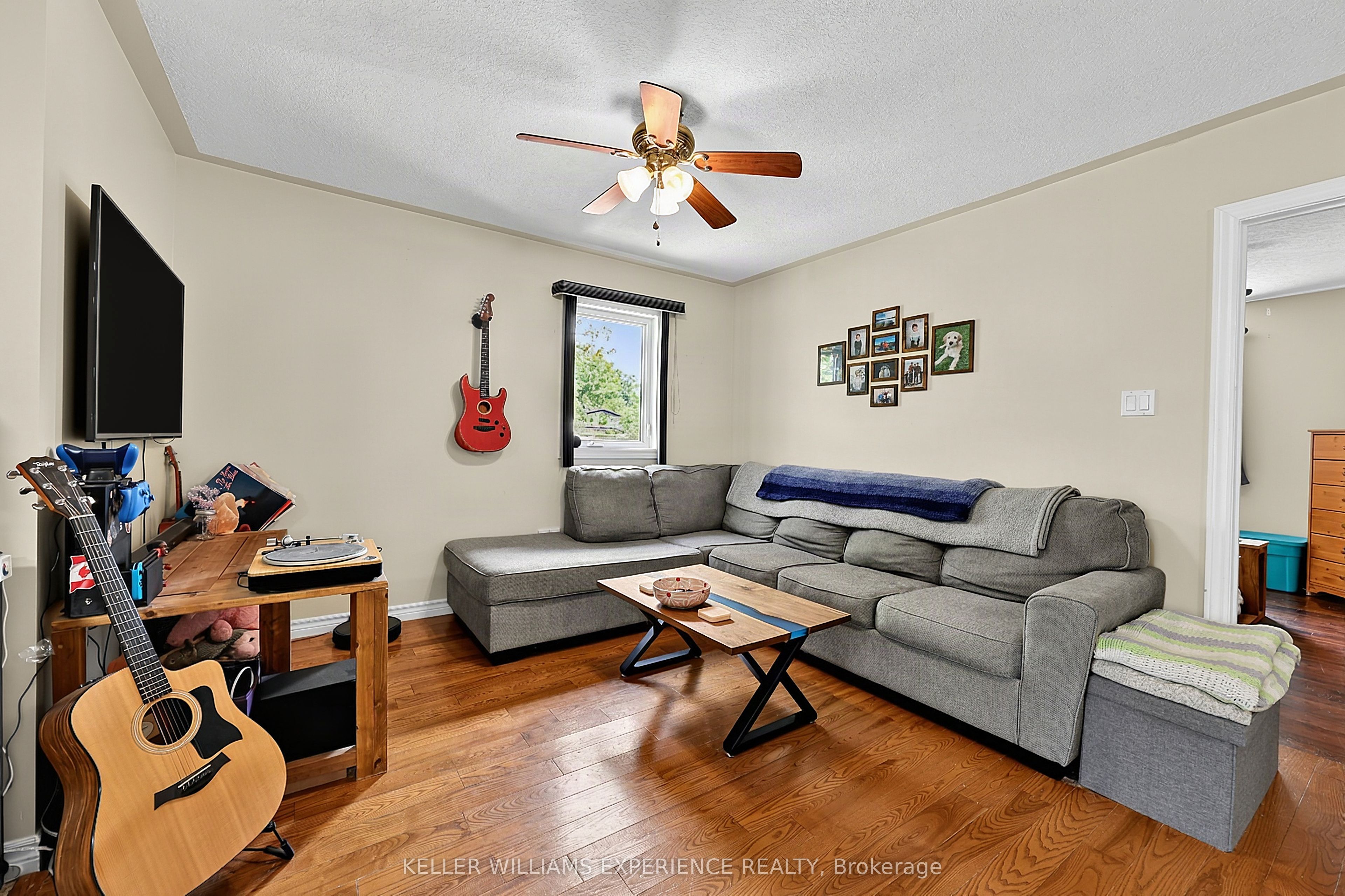 19 Centre Street Property Photo 34