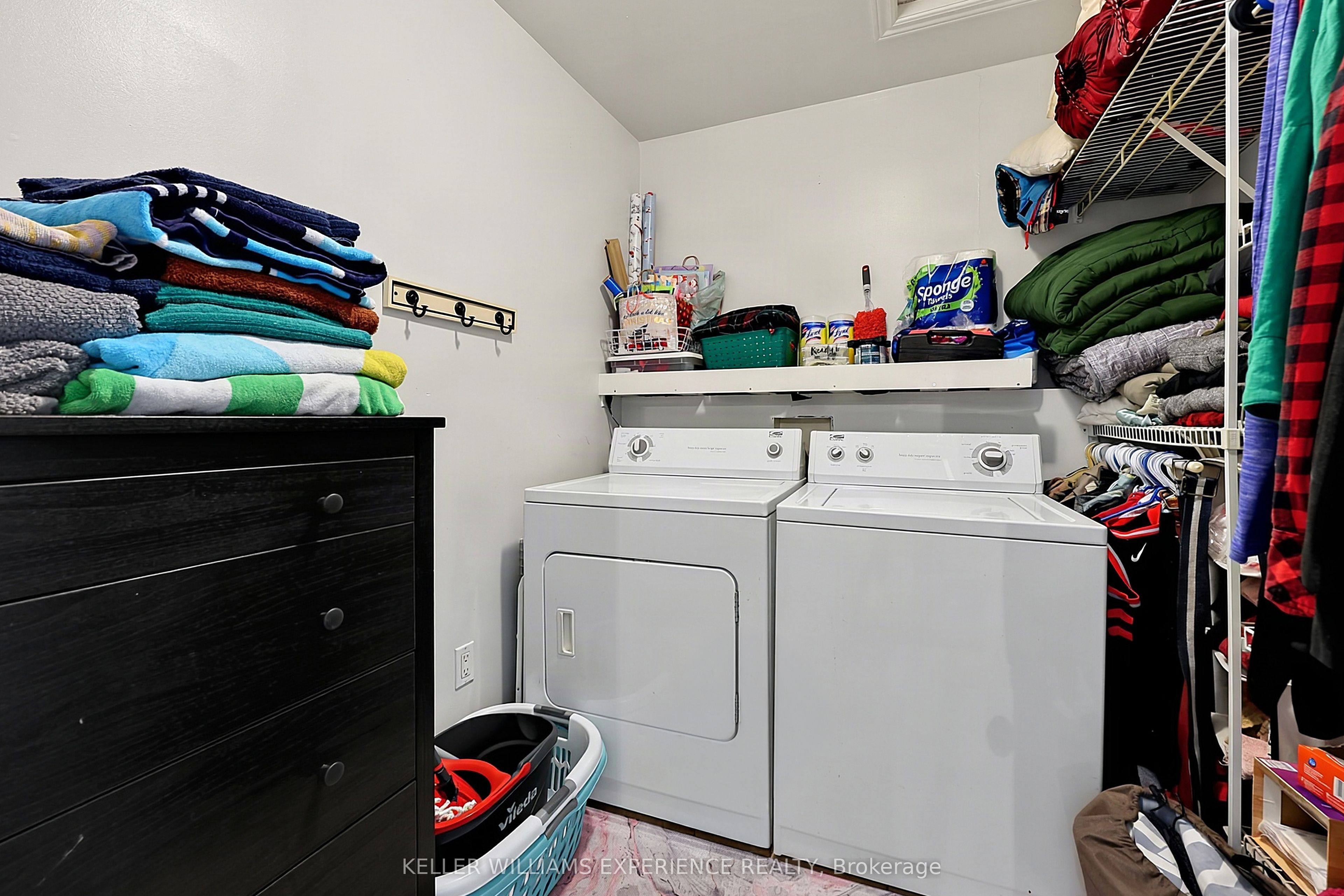 19 Centre Street Property Photo 38