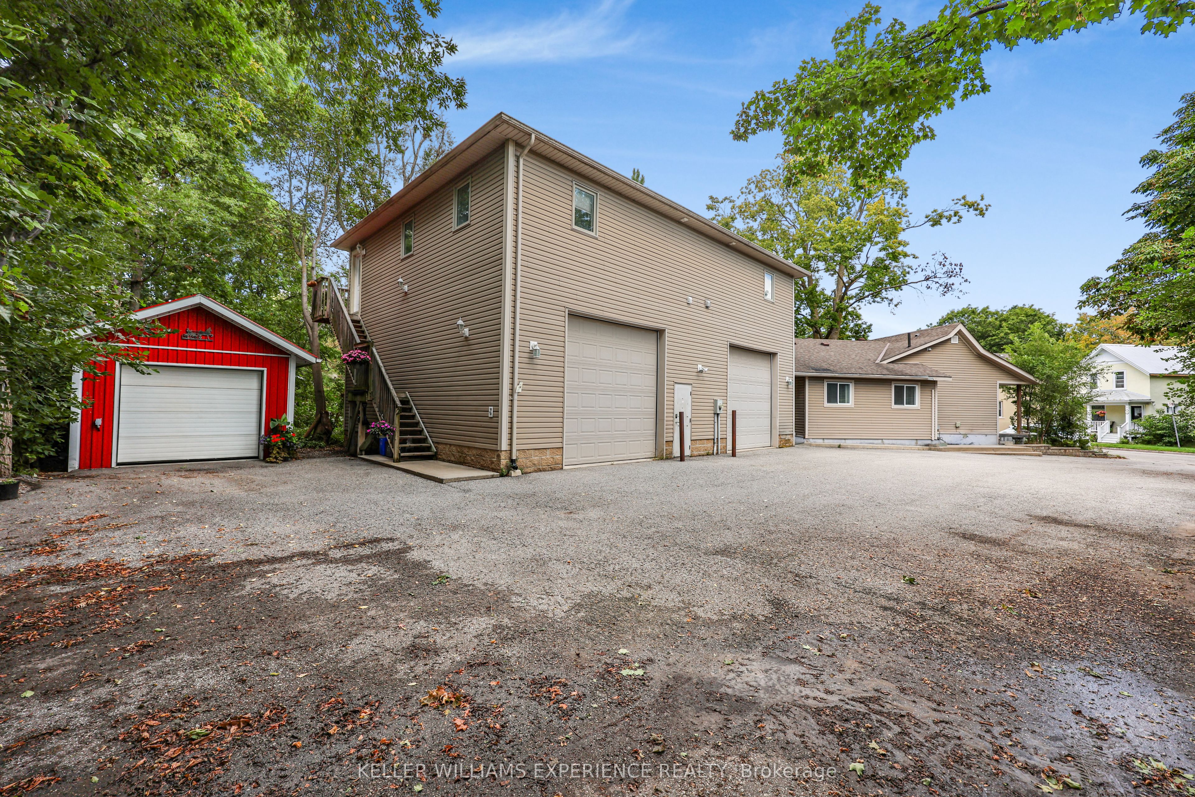 19 Centre Street Property Photo 44