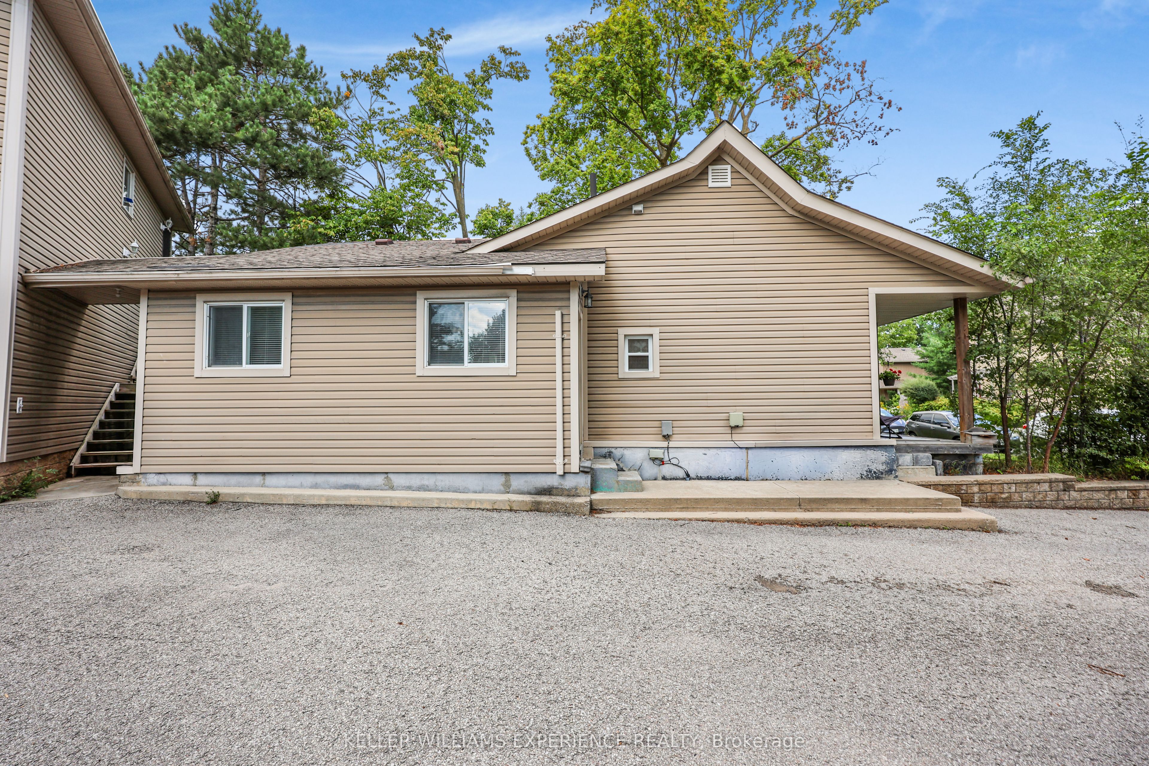 19 Centre Street Property Photo 46
