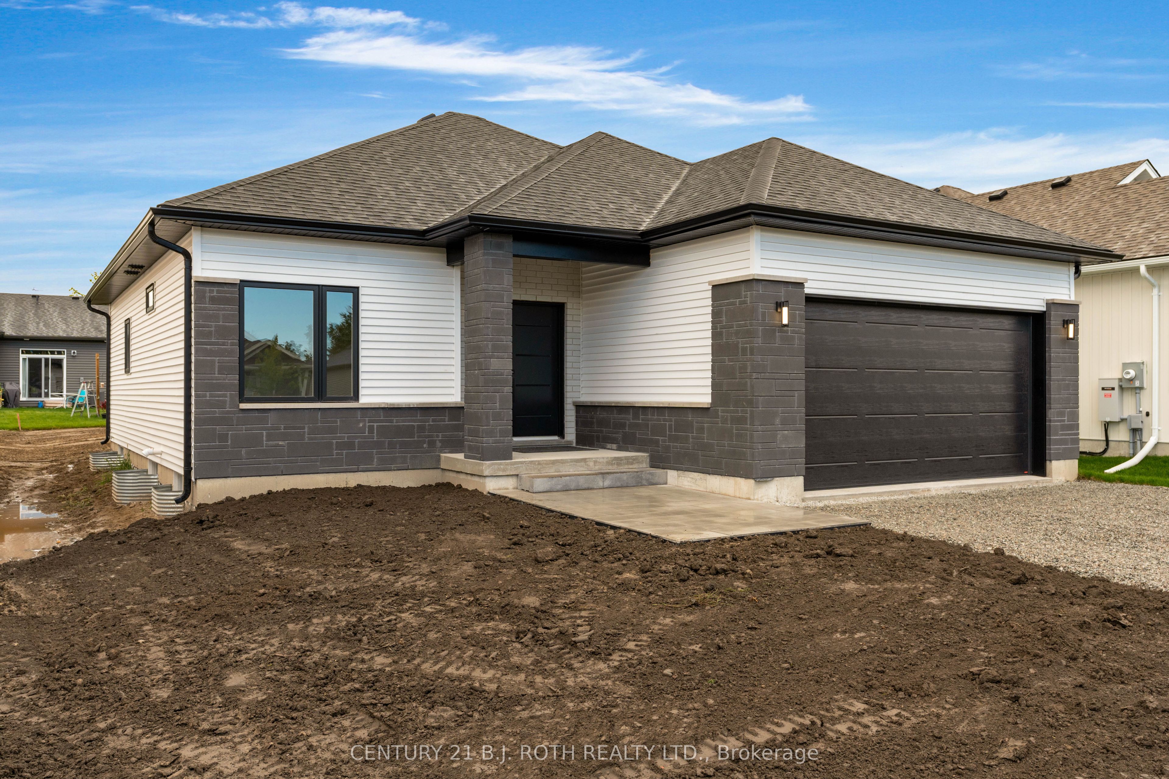 29 Harold Avenue Property Photo 5