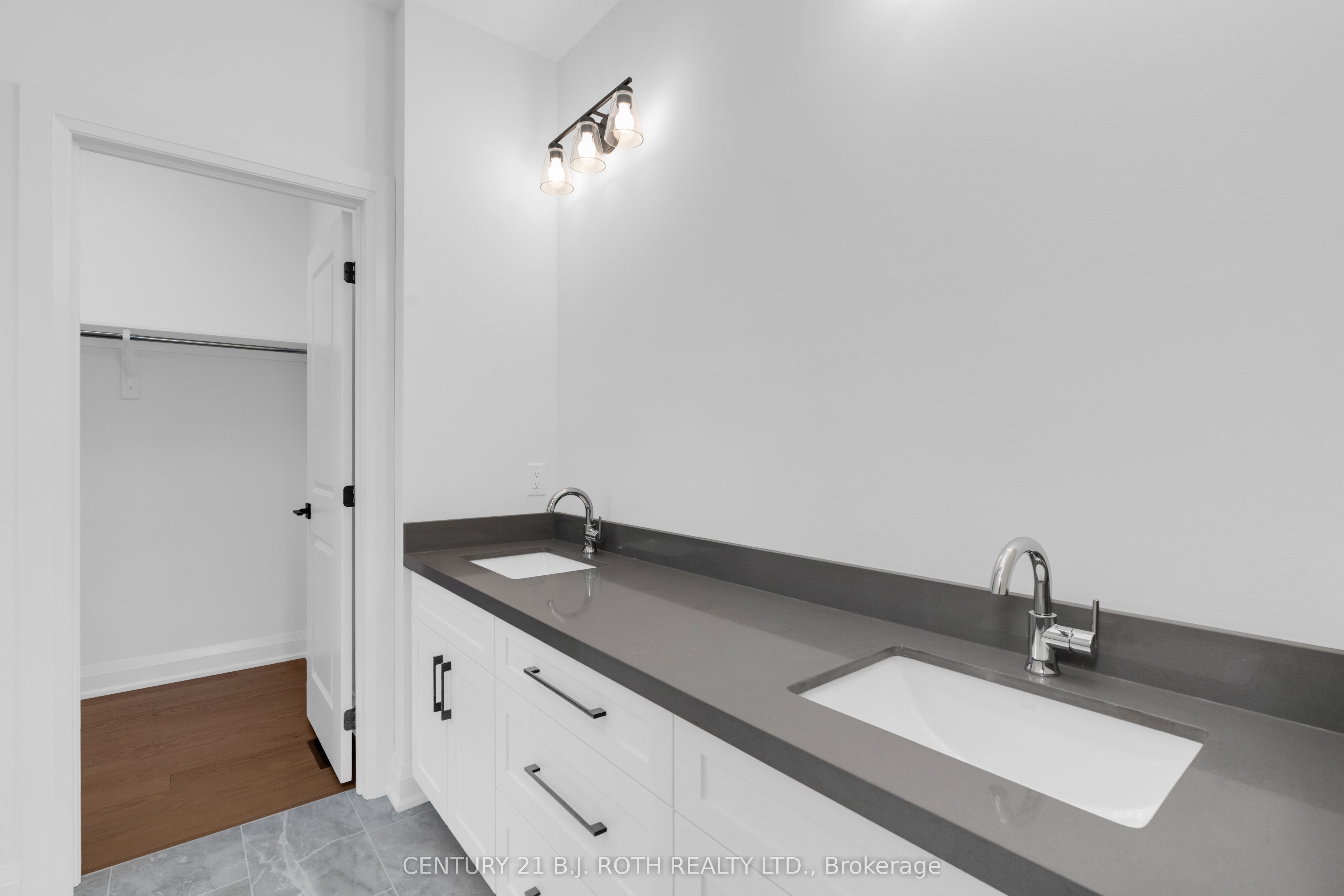 29 Harold Avenue Property Photo 22