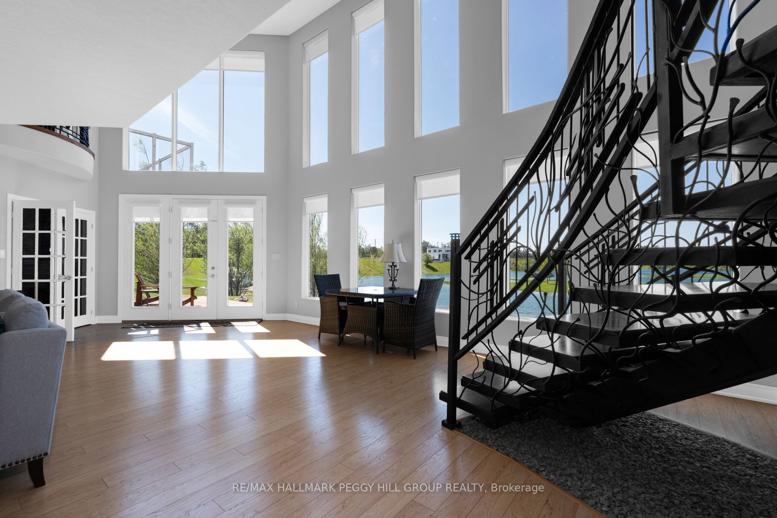 1372 Division Road E Property Photo 14