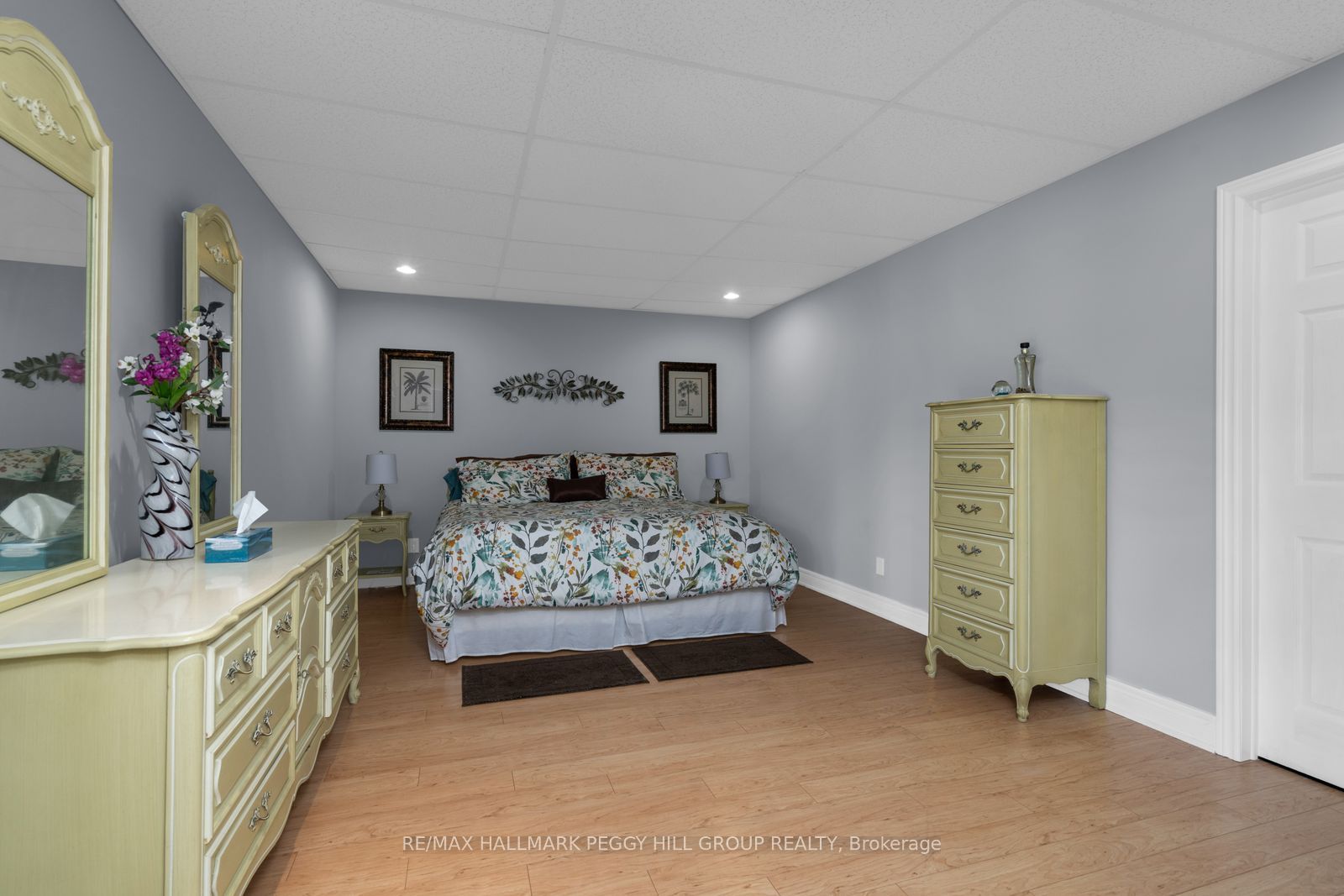 1372 Division Road E Property Photo 18