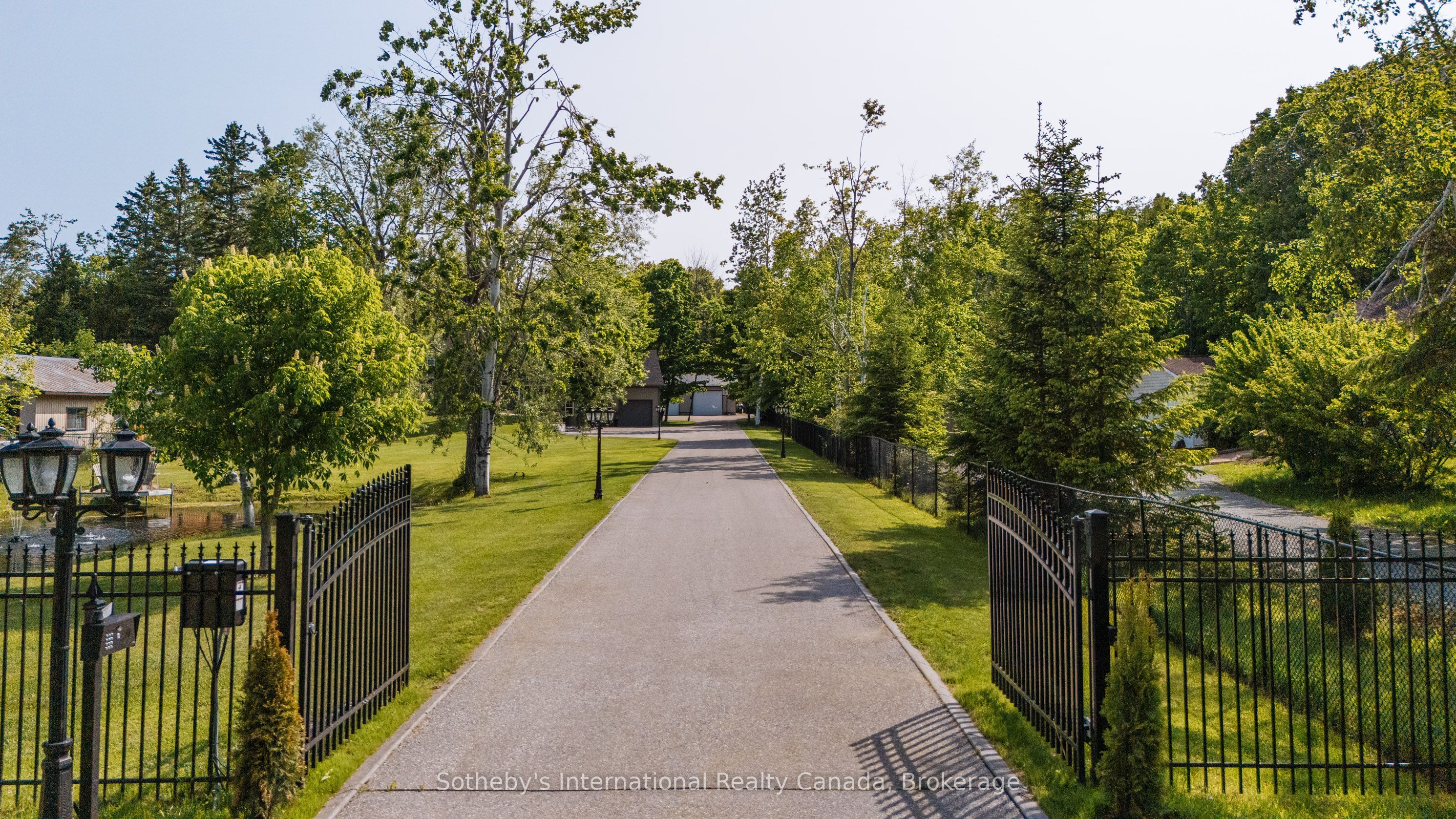 129 Bass Line Property Photo 6
