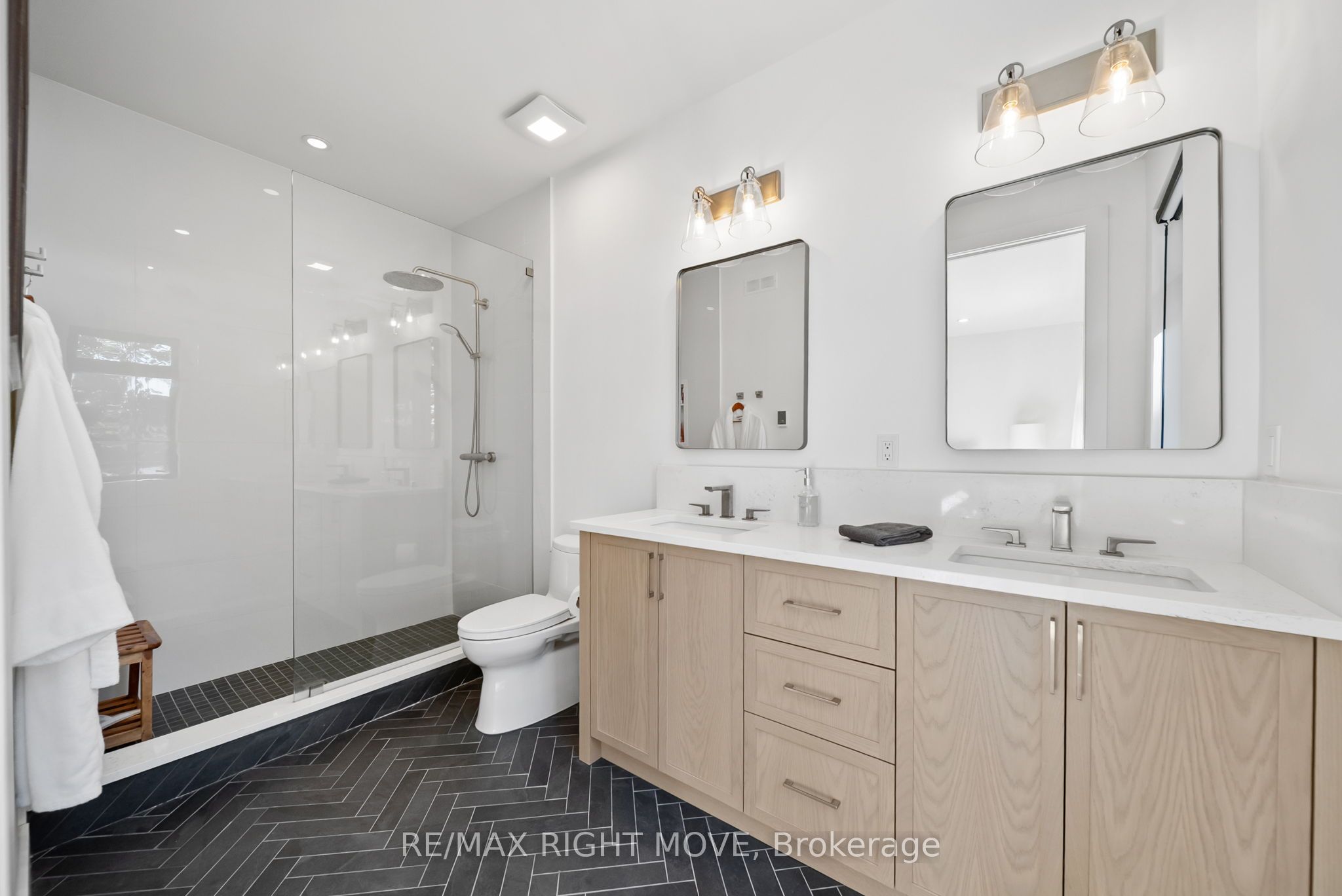 1290 A Line 15 N Property Photo 25