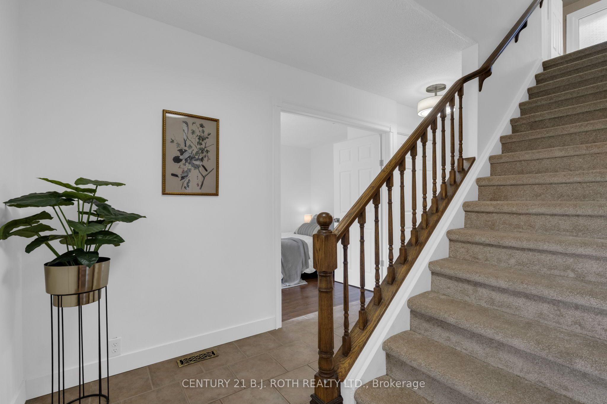 63 Oren Boulevard Property Photo 5