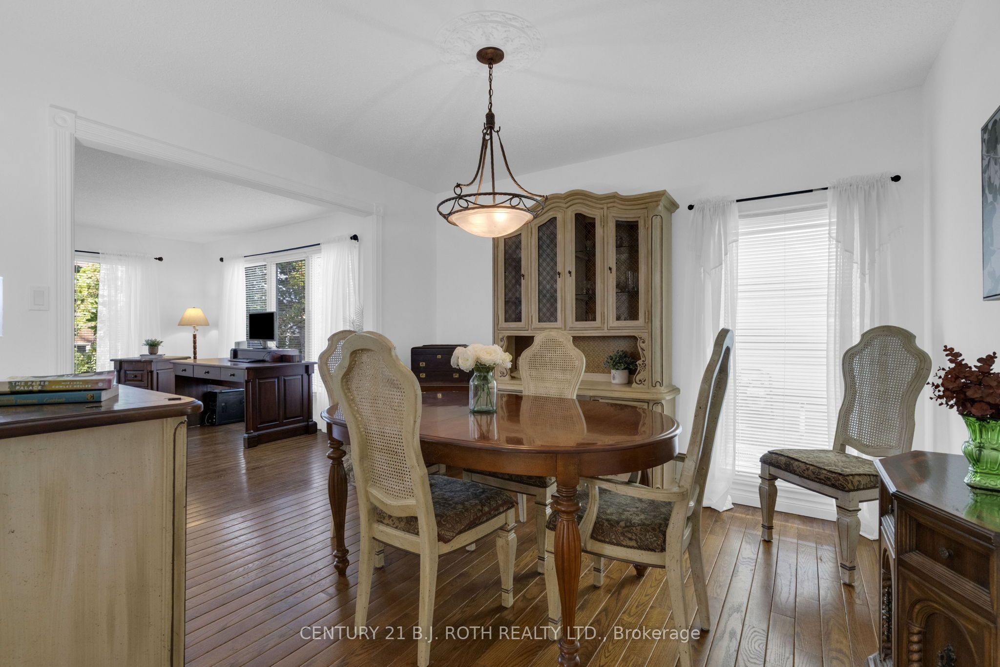 63 Oren Boulevard Property Photo 13