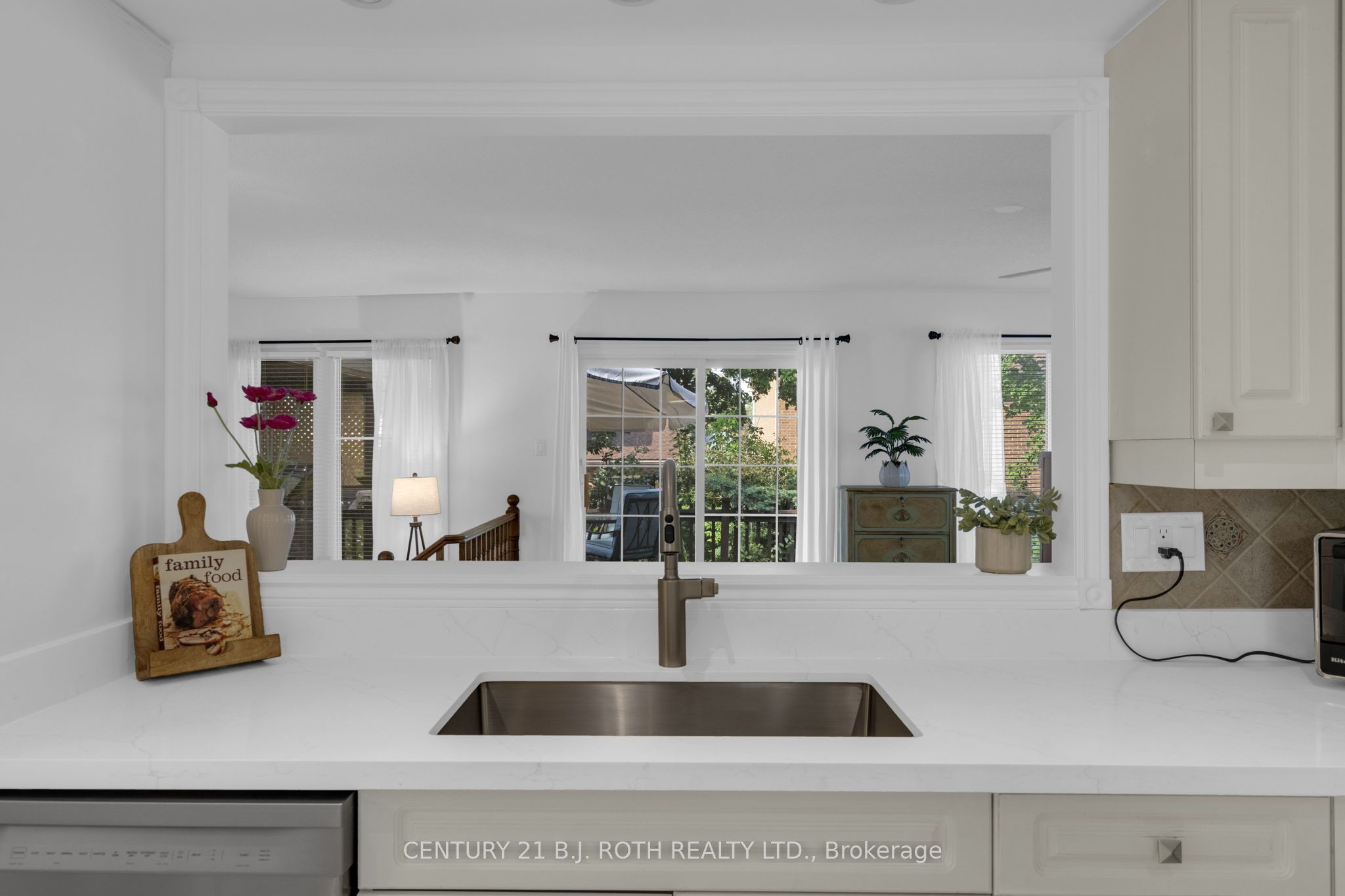63 Oren Boulevard Property Photo 23