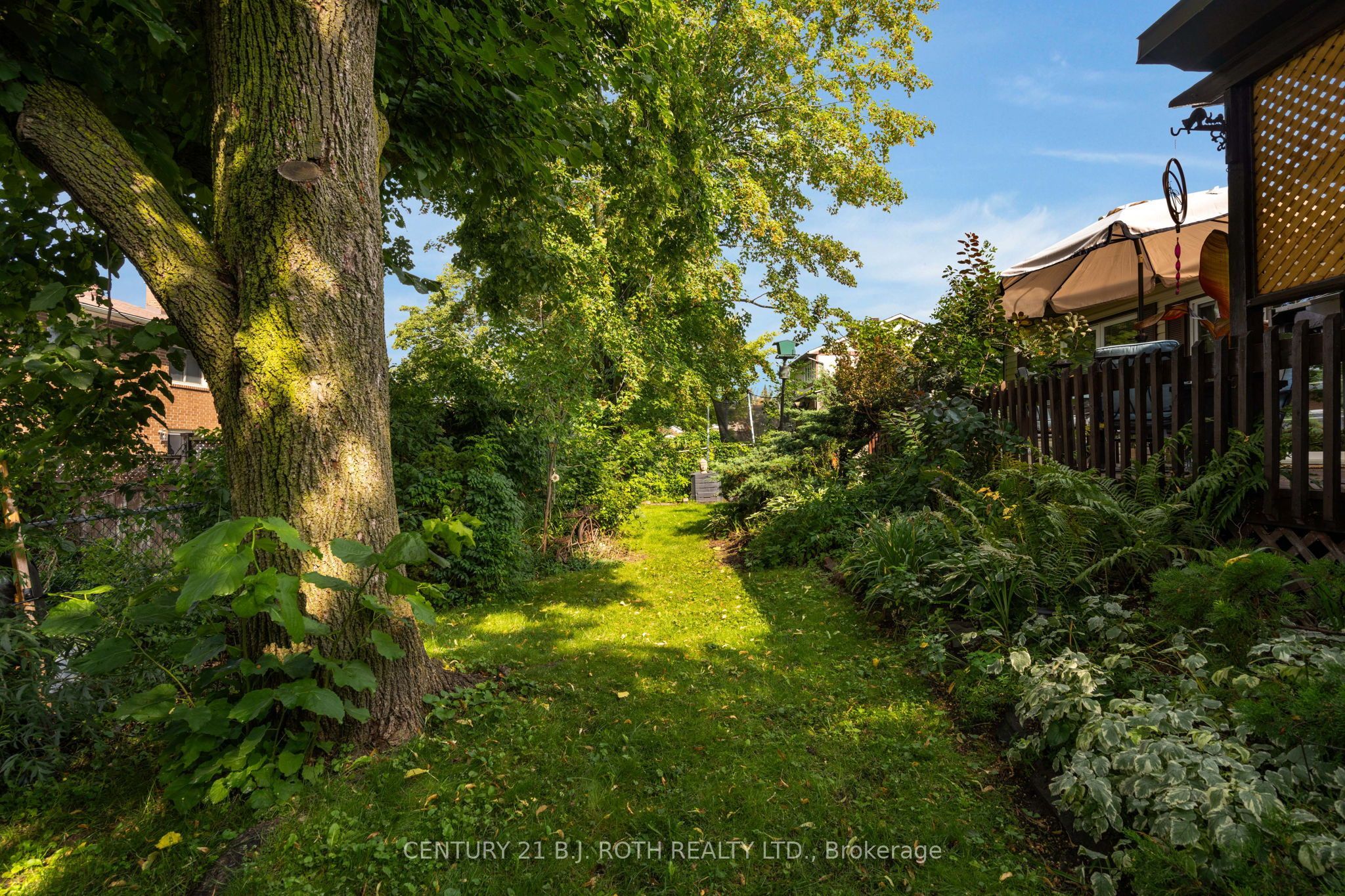 63 Oren Boulevard Property Photo 42